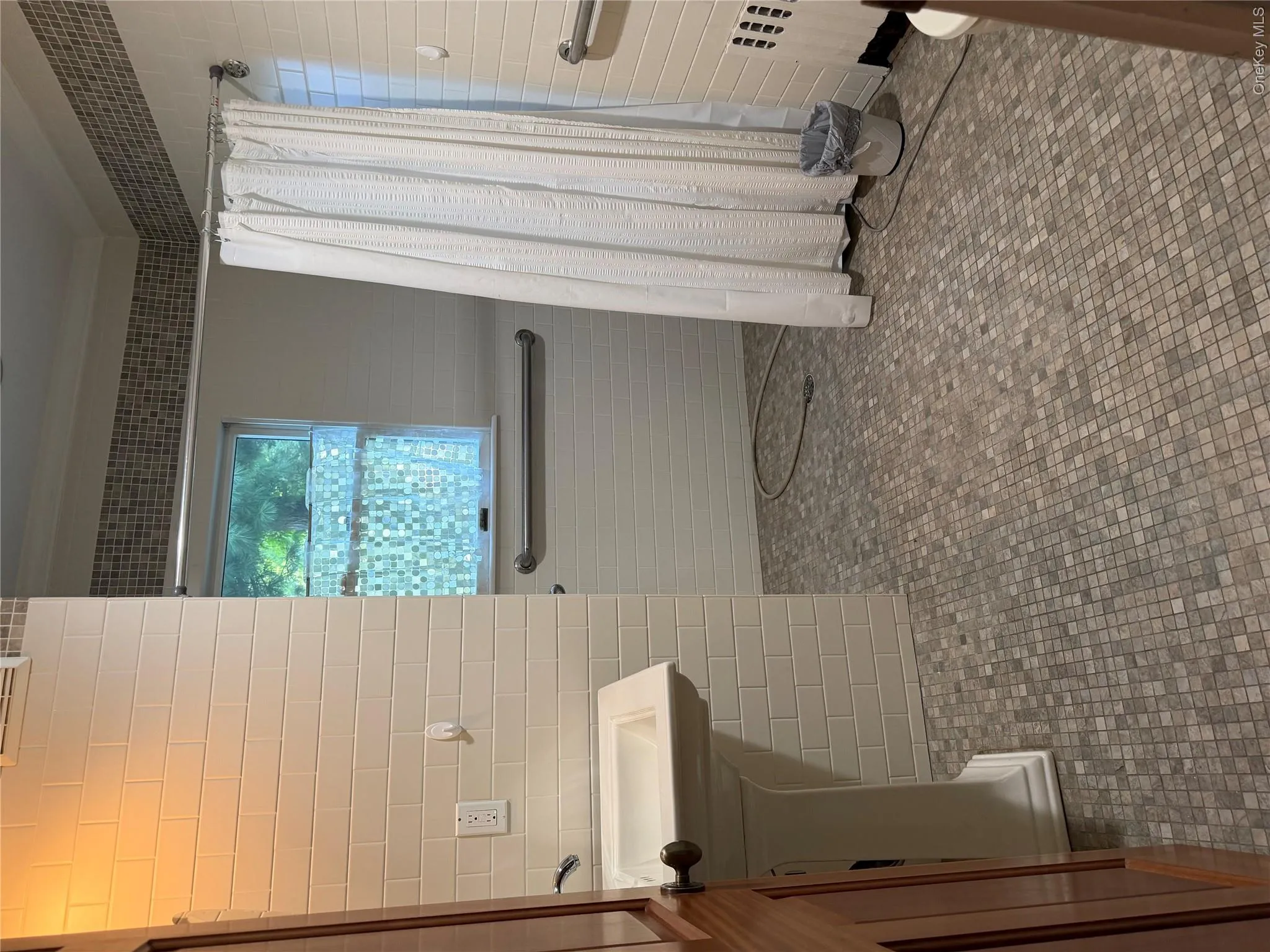 60 Oaktree Lane, North Hempstead, NY, 4 Bedrooms Bedrooms, 8 Rooms Rooms,3 BathroomsBathrooms,Residential Lease,For Rent,Oaktree,0,1040493 60 Oaktree Lane, North Hempstead, NY, 4 Bedrooms Bedrooms, 8 Rooms Rooms,3 BathroomsBathrooms,Residential Lease,For Rent,Oaktree,0,1040493