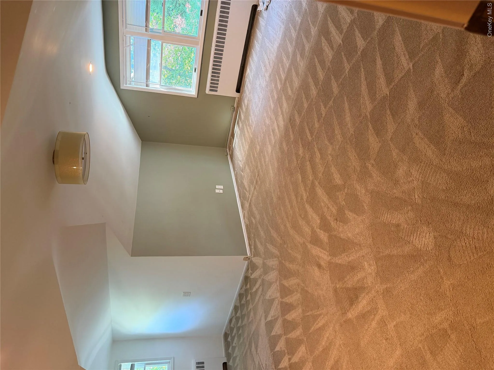 60 Oaktree Lane, North Hempstead, NY, 4 Bedrooms Bedrooms, 8 Rooms Rooms,3 BathroomsBathrooms,Residential Lease,For Rent,Oaktree,0,1040493 60 Oaktree Lane, North Hempstead, NY, 4 Bedrooms Bedrooms, 8 Rooms Rooms,3 BathroomsBathrooms,Residential Lease,For Rent,Oaktree,0,1040493