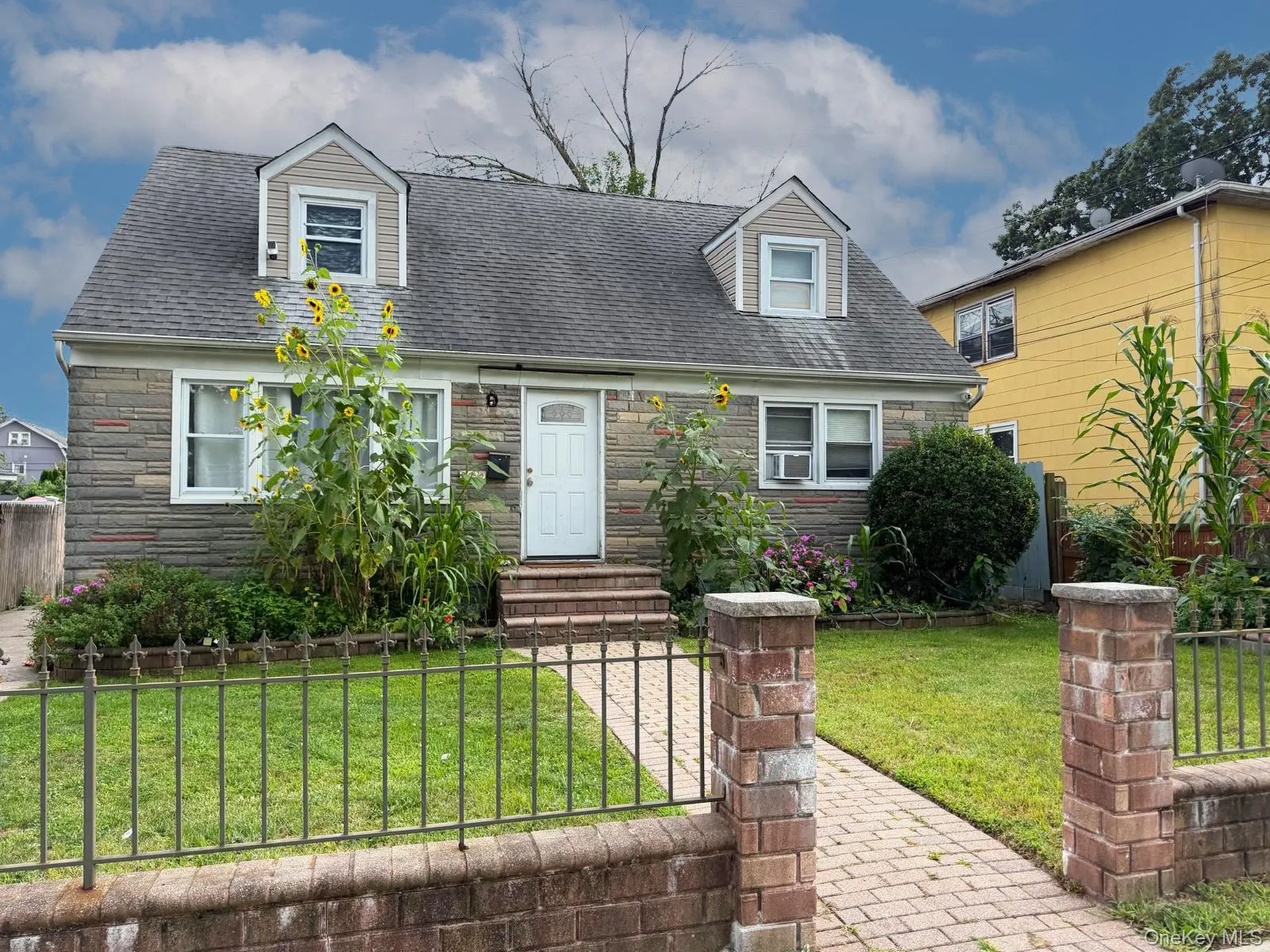 162 Princeton Street, Hempstead, NY, 4 Bedrooms Bedrooms, 7 Rooms Rooms,1 BathroomBathrooms,Residential,For Rent,Princeton,0,1040497 162 Princeton Street, Hempstead, NY, 4 Bedrooms Bedrooms, 7 Rooms Rooms,1 BathroomBathrooms,Residential,For Rent,Princeton,0,1040497