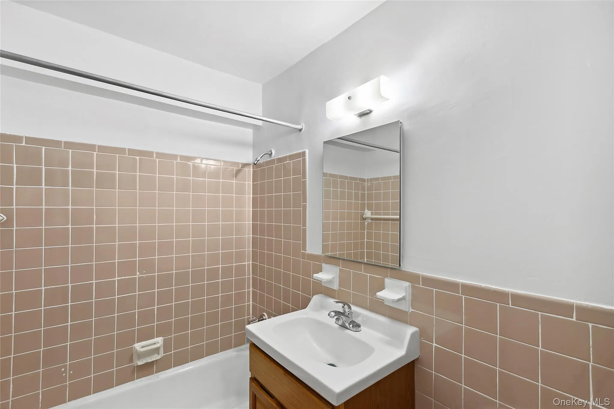 201 Ravine Avenue, Yonkers, NY, 2 Rooms Rooms,1 BathroomBathrooms,Residential Lease,For Rent,Ravine,0,1040498 201 Ravine Avenue, Yonkers, NY, 2 Rooms Rooms,1 BathroomBathrooms,Residential Lease,For Rent,Ravine,0,1040498
