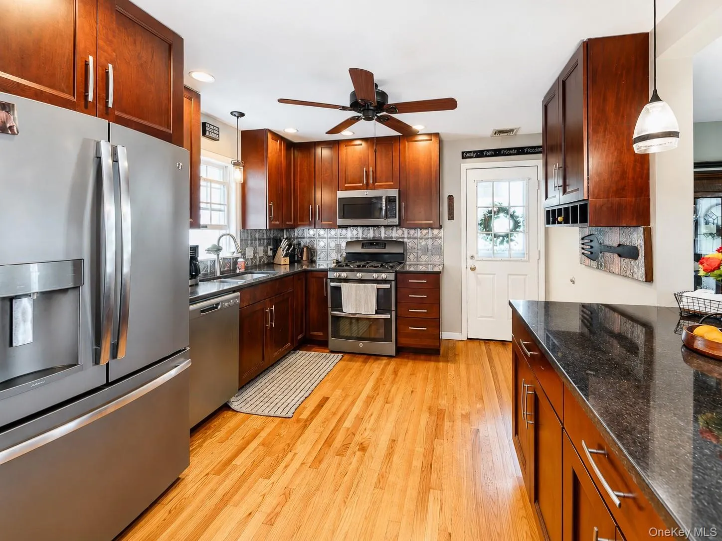 85 Merilina Avenue, Kingston, NY, 3 Bedrooms Bedrooms, 5 Rooms Rooms,2 BathroomsBathrooms,Residential,For Rent,Merilina,0,1040503 85 Merilina Avenue, Kingston, NY, 3 Bedrooms Bedrooms, 5 Rooms Rooms,2 BathroomsBathrooms,Residential,For Rent,Merilina,0,1040503
