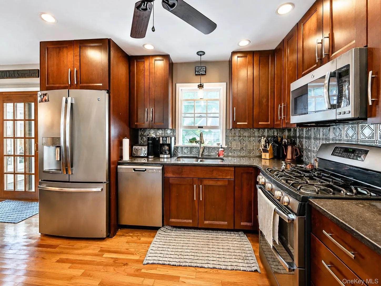 85 Merilina Avenue, Kingston, NY, 3 Bedrooms Bedrooms, 5 Rooms Rooms,2 BathroomsBathrooms,Residential,For Rent,Merilina,0,1040503 85 Merilina Avenue, Kingston, NY, 3 Bedrooms Bedrooms, 5 Rooms Rooms,2 BathroomsBathrooms,Residential,For Rent,Merilina,0,1040503