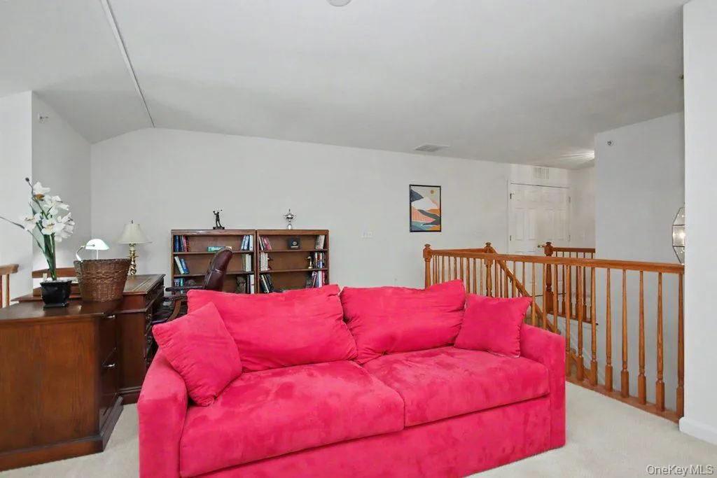 Many possibilities for the large loft area Many possibilities for the large loft area