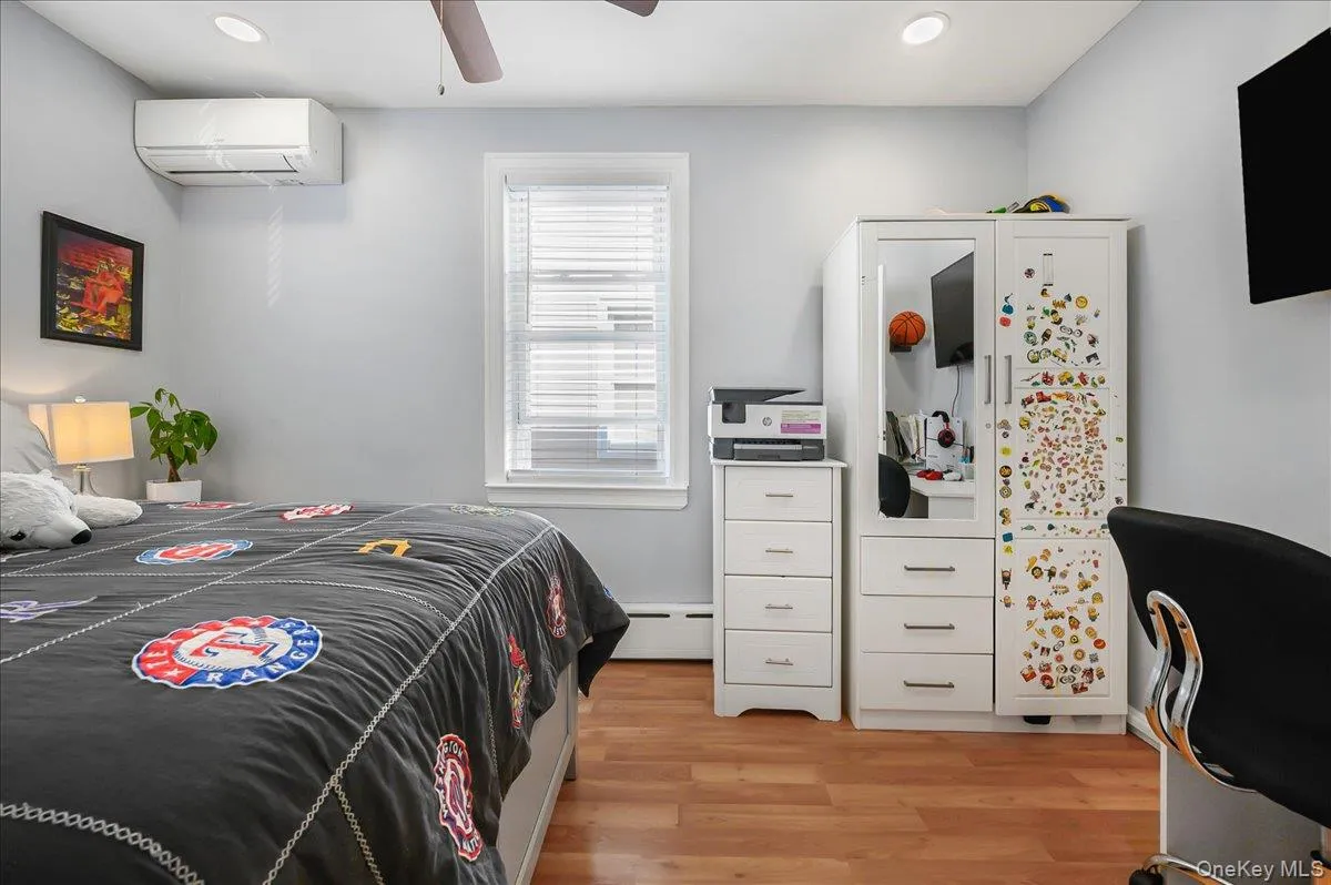 244-37 89th Avenue, New York, NY, 3 Bedrooms Bedrooms, 8 Rooms Rooms,1 BathroomBathrooms,Residential,For Rent,89th,0,1040510 244-37 89th Avenue, New York, NY, 3 Bedrooms Bedrooms, 8 Rooms Rooms,1 BathroomBathrooms,Residential,For Rent,89th,0,1040510