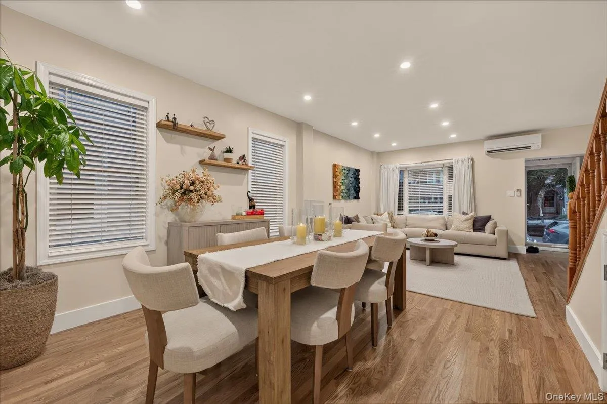 244-37 89th Avenue, New York, NY, 3 Bedrooms Bedrooms, 8 Rooms Rooms,1 BathroomBathrooms,Residential,For Rent,89th,0,1040510 244-37 89th Avenue, New York, NY, 3 Bedrooms Bedrooms, 8 Rooms Rooms,1 BathroomBathrooms,Residential,For Rent,89th,0,1040510