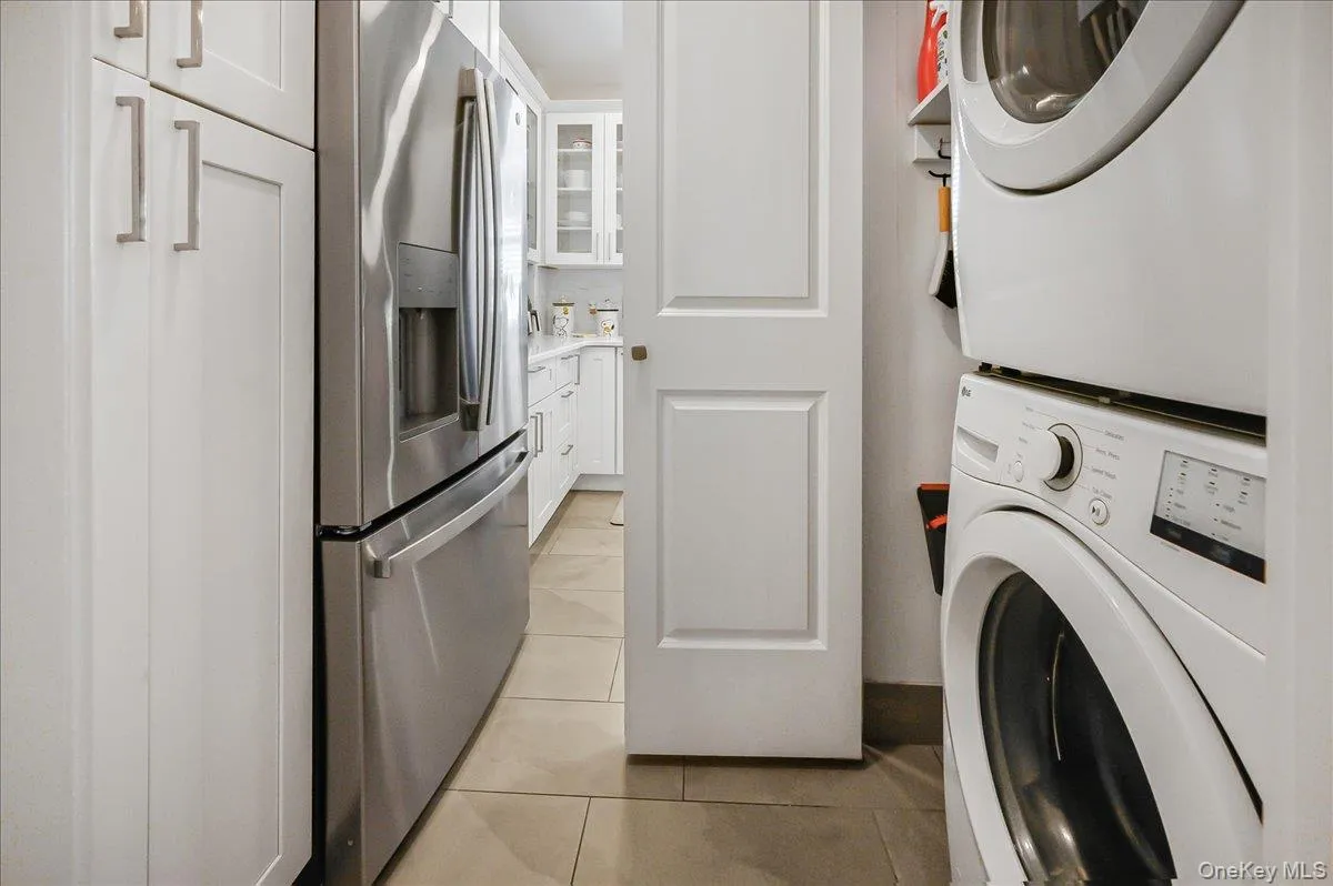 244-37 89th Avenue, New York, NY, 3 Bedrooms Bedrooms, 8 Rooms Rooms,1 BathroomBathrooms,Residential,For Rent,89th,0,1040510 244-37 89th Avenue, New York, NY, 3 Bedrooms Bedrooms, 8 Rooms Rooms,1 BathroomBathrooms,Residential,For Rent,89th,0,1040510