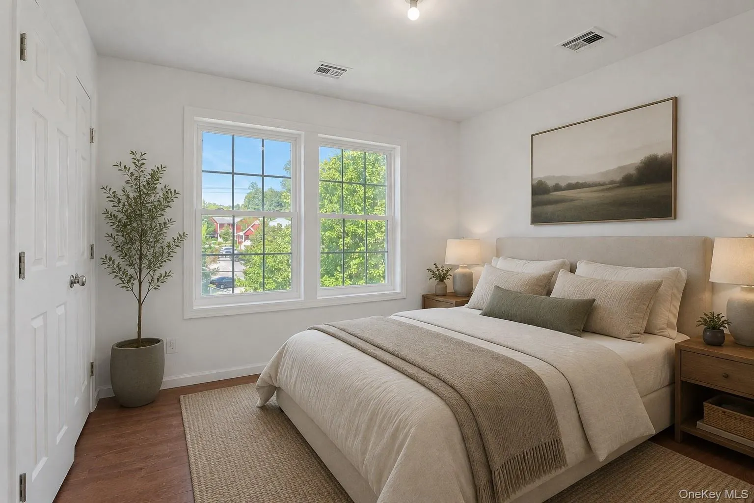 15 Waldron Avenue, Clarkstown, NY, 7 Bedrooms Bedrooms, 10 Rooms Rooms,5 BathroomsBathrooms,Residential Lease,For Rent,Waldron,0,1040511 15 Waldron Avenue, Clarkstown, NY, 7 Bedrooms Bedrooms, 10 Rooms Rooms,5 BathroomsBathrooms,Residential Lease,For Rent,Waldron,0,1040511