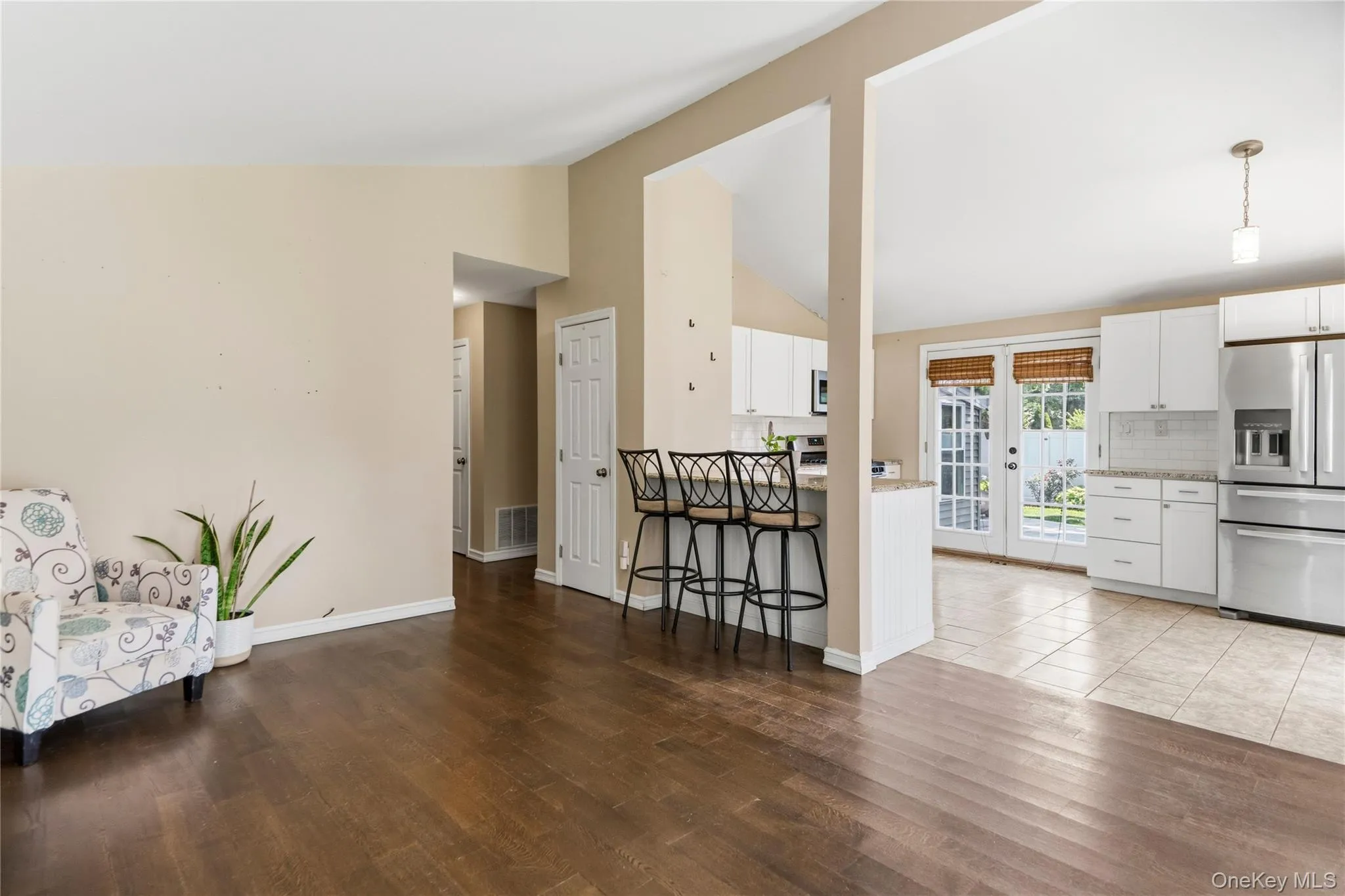91 Spruce Avenue, Islip, NY, 4 Bedrooms Bedrooms, 8 Rooms Rooms,2 BathroomsBathrooms,Residential,For Rent,Spruce,0,1040513 91 Spruce Avenue, Islip, NY, 4 Bedrooms Bedrooms, 8 Rooms Rooms,2 BathroomsBathrooms,Residential,For Rent,Spruce,0,1040513