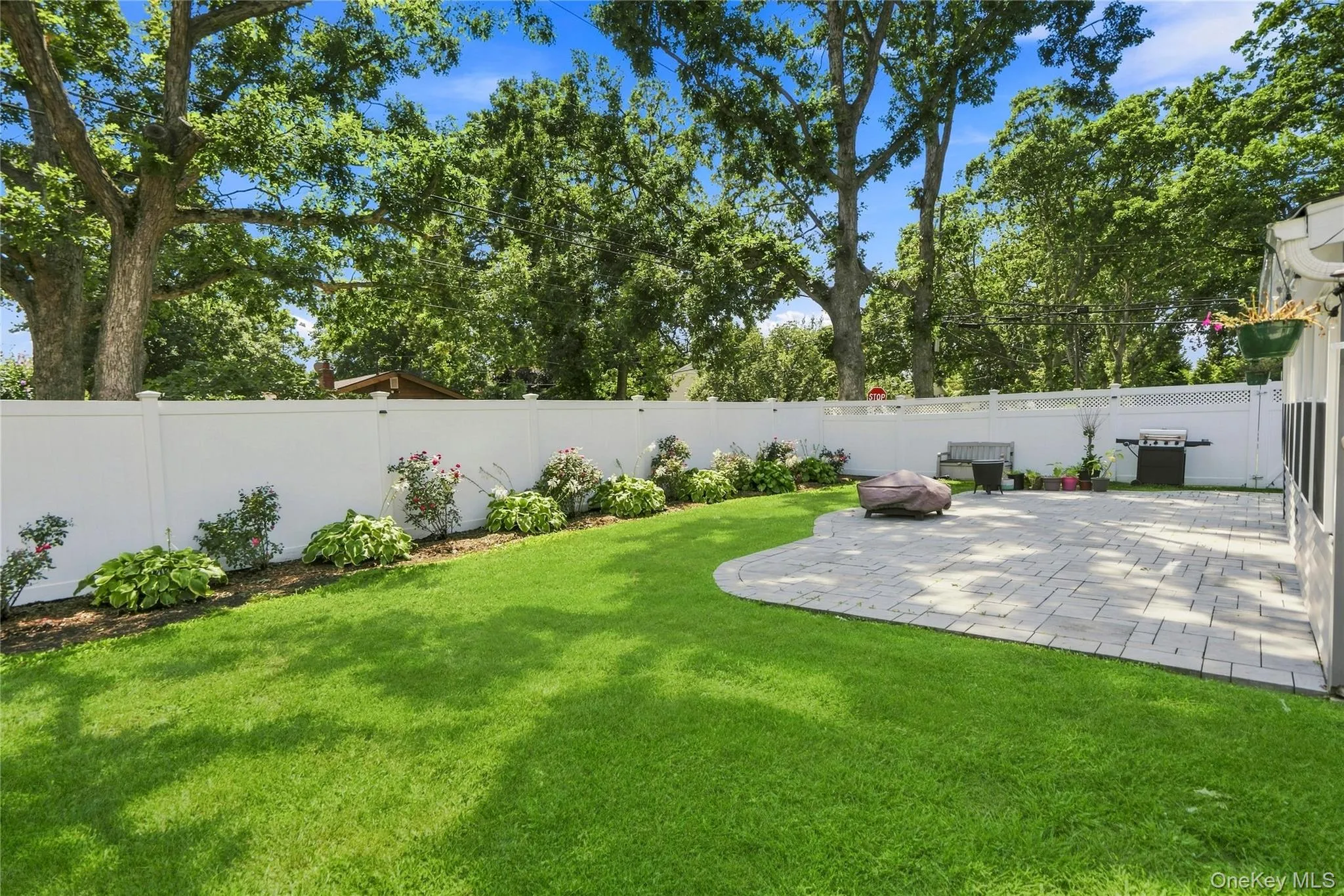 91 Spruce Avenue, Islip, NY, 4 Bedrooms Bedrooms, 8 Rooms Rooms,2 BathroomsBathrooms,Residential,For Rent,Spruce,0,1040513 91 Spruce Avenue, Islip, NY, 4 Bedrooms Bedrooms, 8 Rooms Rooms,2 BathroomsBathrooms,Residential,For Rent,Spruce,0,1040513