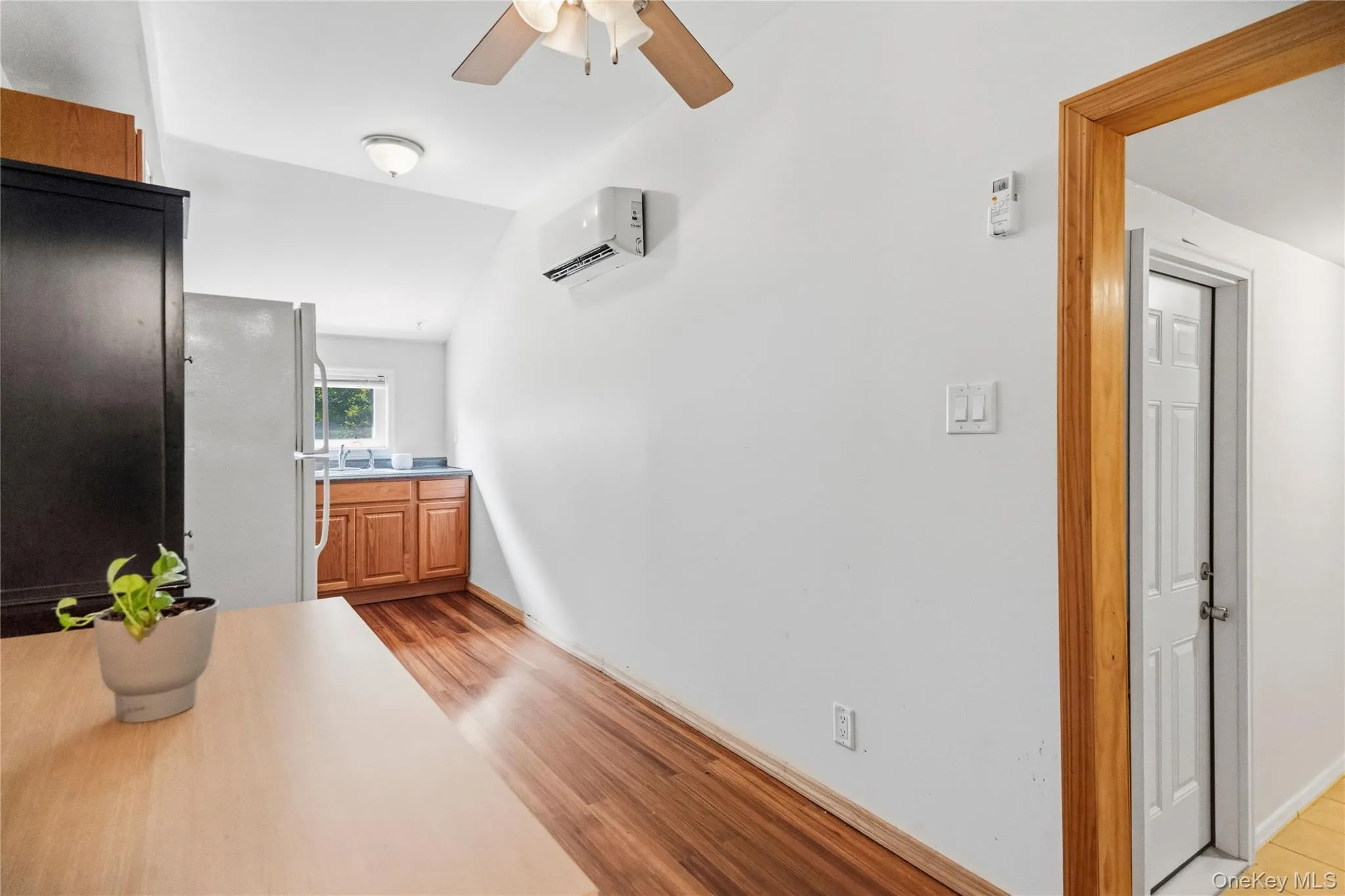 91 Spruce Avenue, Islip, NY, 4 Bedrooms Bedrooms, 8 Rooms Rooms,2 BathroomsBathrooms,Residential,For Rent,Spruce,0,1040513 91 Spruce Avenue, Islip, NY, 4 Bedrooms Bedrooms, 8 Rooms Rooms,2 BathroomsBathrooms,Residential,For Rent,Spruce,0,1040513