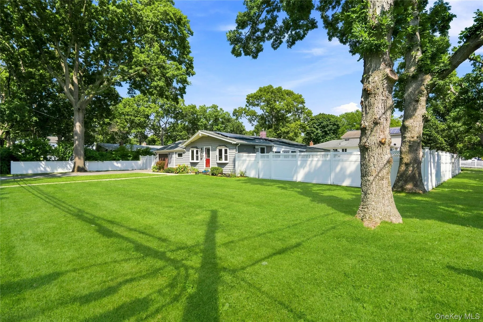 91 Spruce Avenue, Islip, NY, 4 Bedrooms Bedrooms, 8 Rooms Rooms,2 BathroomsBathrooms,Residential,For Rent,Spruce,0,1040513 91 Spruce Avenue, Islip, NY, 4 Bedrooms Bedrooms, 8 Rooms Rooms,2 BathroomsBathrooms,Residential,For Rent,Spruce,0,1040513