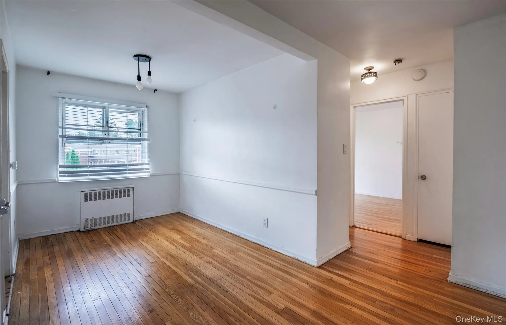 225-24 Manor Road, New York, NY, 2 Bedrooms Bedrooms, 4 Rooms Rooms,1 BathroomBathrooms,Residential,For Rent,Manor,0,1040514 225-24 Manor Road, New York, NY, 2 Bedrooms Bedrooms, 4 Rooms Rooms,1 BathroomBathrooms,Residential,For Rent,Manor,0,1040514