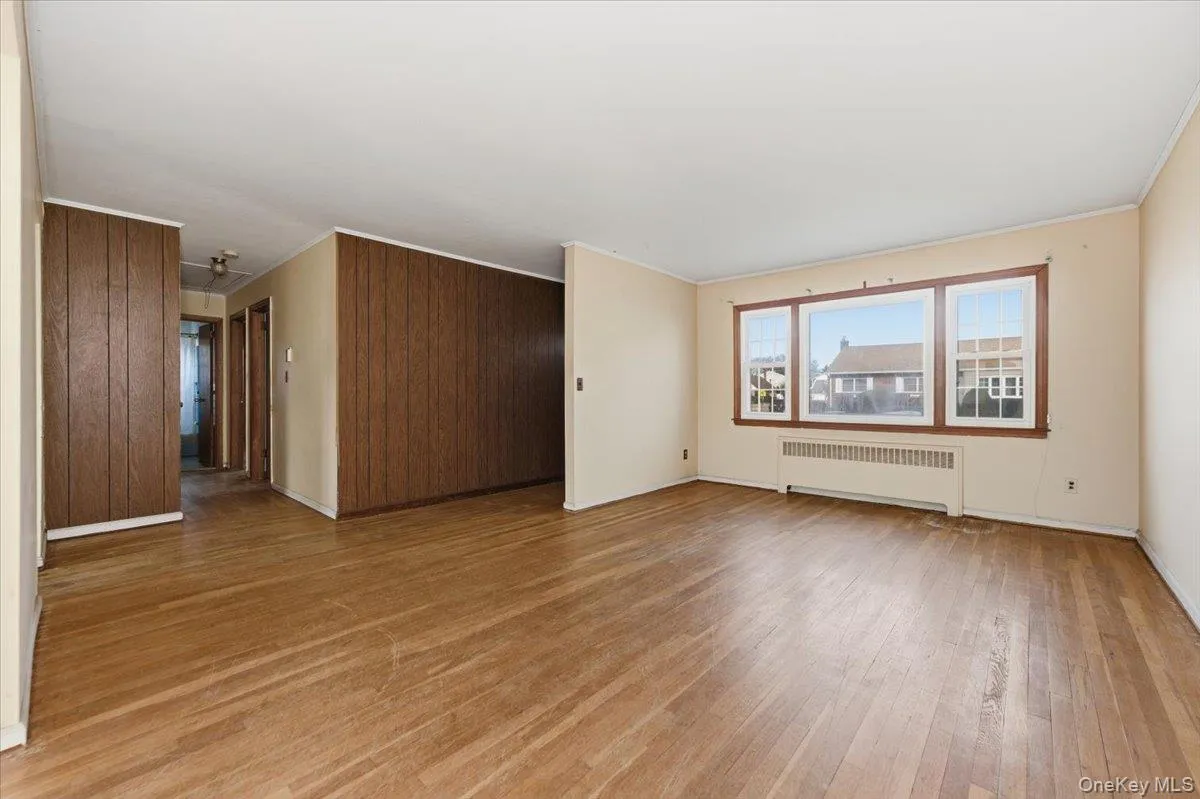 2 Mc Leod Street, Oyster Bay, NY, 3 Bedrooms Bedrooms, 7 Rooms Rooms,1 BathroomBathrooms,Residential,For Rent,Mc Leod,0,1040516 2 Mc Leod Street, Oyster Bay, NY, 3 Bedrooms Bedrooms, 7 Rooms Rooms,1 BathroomBathrooms,Residential,For Rent,Mc Leod,0,1040516