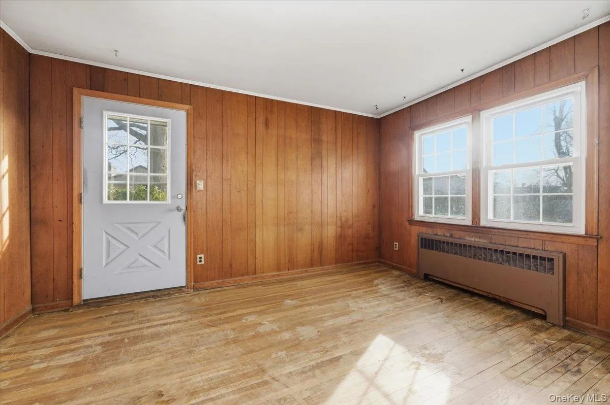 2 Mc Leod Street, Oyster Bay, NY, 3 Bedrooms Bedrooms, 7 Rooms Rooms,1 BathroomBathrooms,Residential,For Rent,Mc Leod,0,1040516 2 Mc Leod Street, Oyster Bay, NY, 3 Bedrooms Bedrooms, 7 Rooms Rooms,1 BathroomBathrooms,Residential,For Rent,Mc Leod,0,1040516