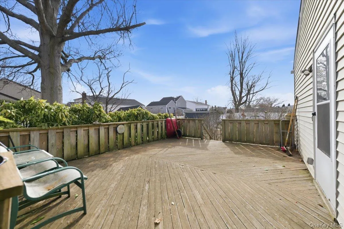 2 Mc Leod Street, Oyster Bay, NY, 3 Bedrooms Bedrooms, 7 Rooms Rooms,1 BathroomBathrooms,Residential,For Rent,Mc Leod,0,1040516 2 Mc Leod Street, Oyster Bay, NY, 3 Bedrooms Bedrooms, 7 Rooms Rooms,1 BathroomBathrooms,Residential,For Rent,Mc Leod,0,1040516