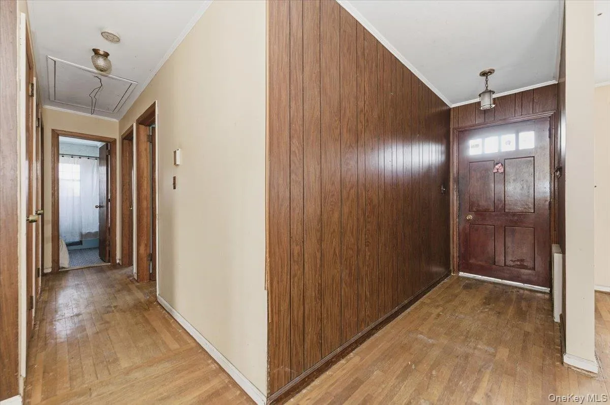 2 Mc Leod Street, Oyster Bay, NY, 3 Bedrooms Bedrooms, 7 Rooms Rooms,1 BathroomBathrooms,Residential,For Rent,Mc Leod,0,1040516 2 Mc Leod Street, Oyster Bay, NY, 3 Bedrooms Bedrooms, 7 Rooms Rooms,1 BathroomBathrooms,Residential,For Rent,Mc Leod,0,1040516