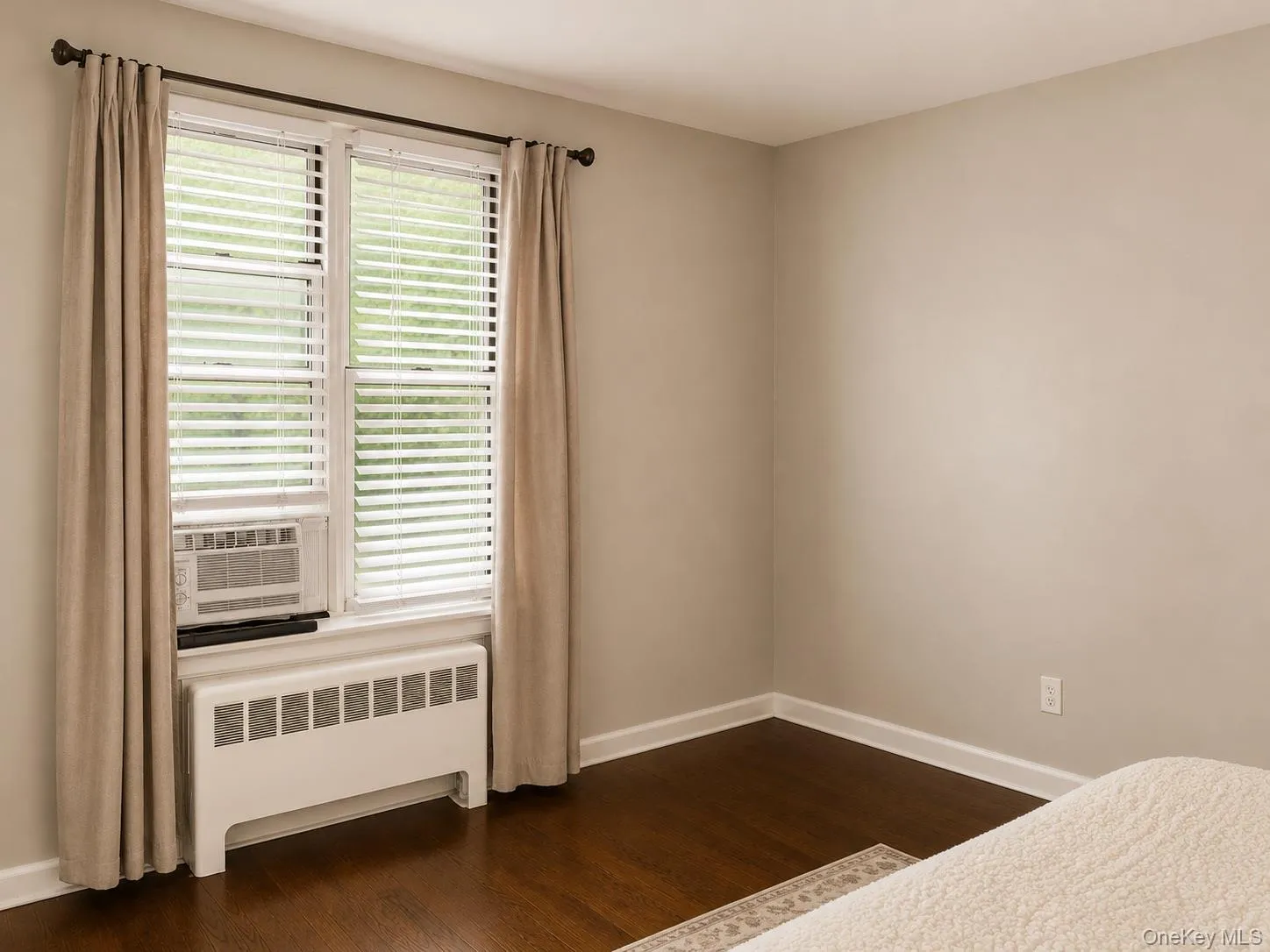 219 Rumsey Road, Yonkers, NY, 1 Bedroom Bedrooms, 3 Rooms Rooms,1 BathroomBathrooms,Residential,For Rent,Rumsey,0,1040520 219 Rumsey Road, Yonkers, NY, 1 Bedroom Bedrooms, 3 Rooms Rooms,1 BathroomBathrooms,Residential,For Rent,Rumsey,0,1040520