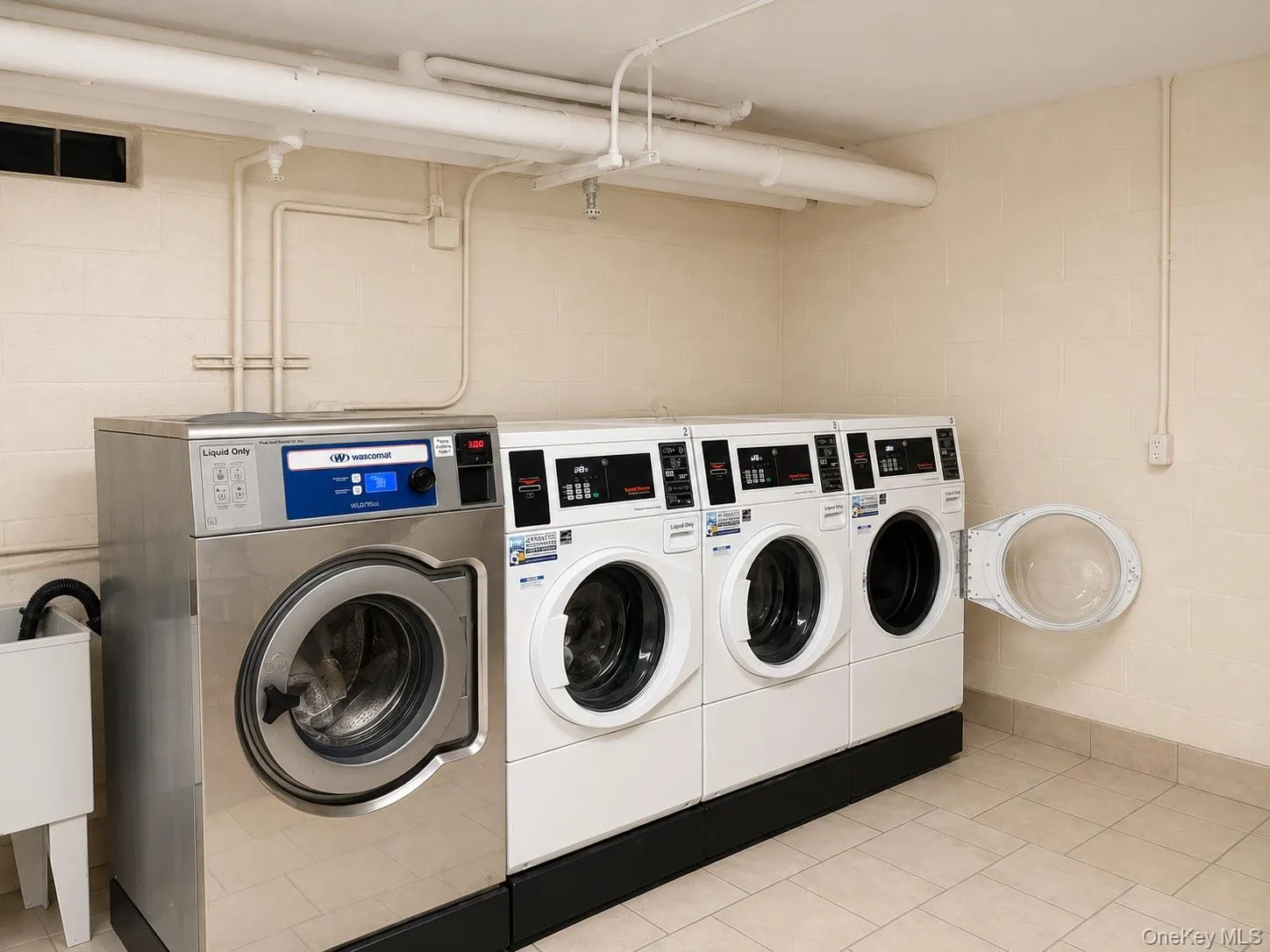 219 Rumsey Road, Yonkers, NY, 1 Bedroom Bedrooms, 3 Rooms Rooms,1 BathroomBathrooms,Residential,For Rent,Rumsey,0,1040520 219 Rumsey Road, Yonkers, NY, 1 Bedroom Bedrooms, 3 Rooms Rooms,1 BathroomBathrooms,Residential,For Rent,Rumsey,0,1040520