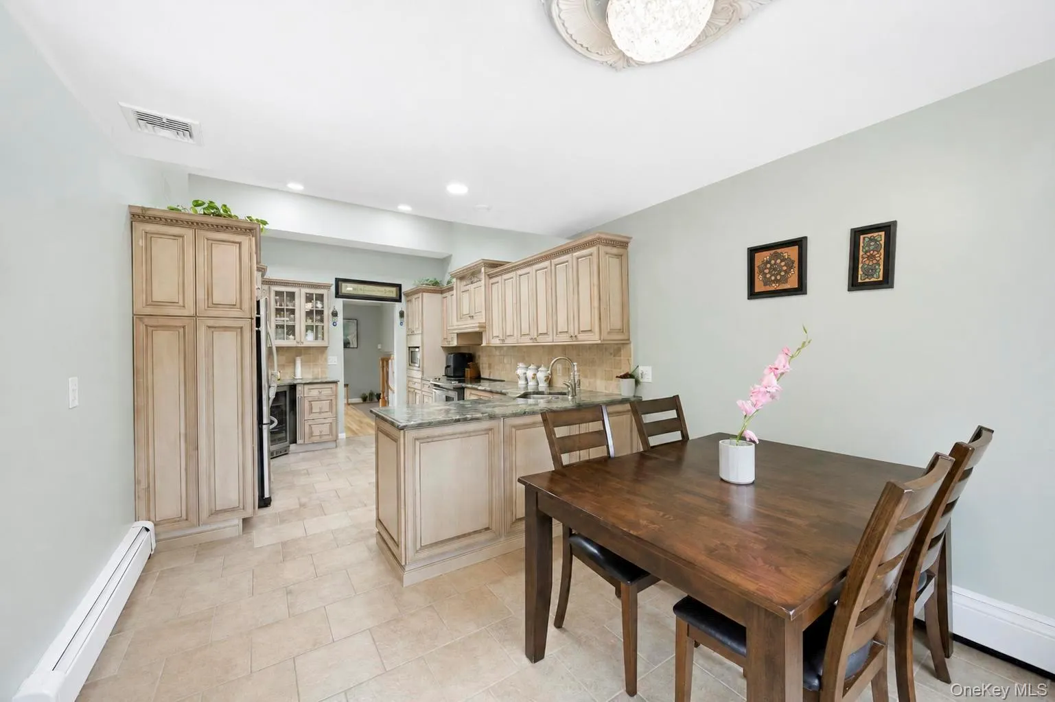49 Village Drive, Oyster Bay, NY, 4 Bedrooms Bedrooms, 10 Rooms Rooms,3 BathroomsBathrooms,Residential,For Rent,Village,0,1040522 49 Village Drive, Oyster Bay, NY, 4 Bedrooms Bedrooms, 10 Rooms Rooms,3 BathroomsBathrooms,Residential,For Rent,Village,0,1040522