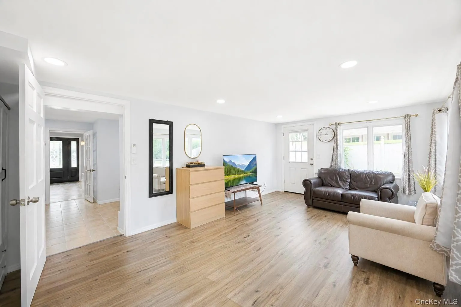 49 Village Drive, Oyster Bay, NY, 4 Bedrooms Bedrooms, 10 Rooms Rooms,3 BathroomsBathrooms,Residential,For Rent,Village,0,1040522 49 Village Drive, Oyster Bay, NY, 4 Bedrooms Bedrooms, 10 Rooms Rooms,3 BathroomsBathrooms,Residential,For Rent,Village,0,1040522