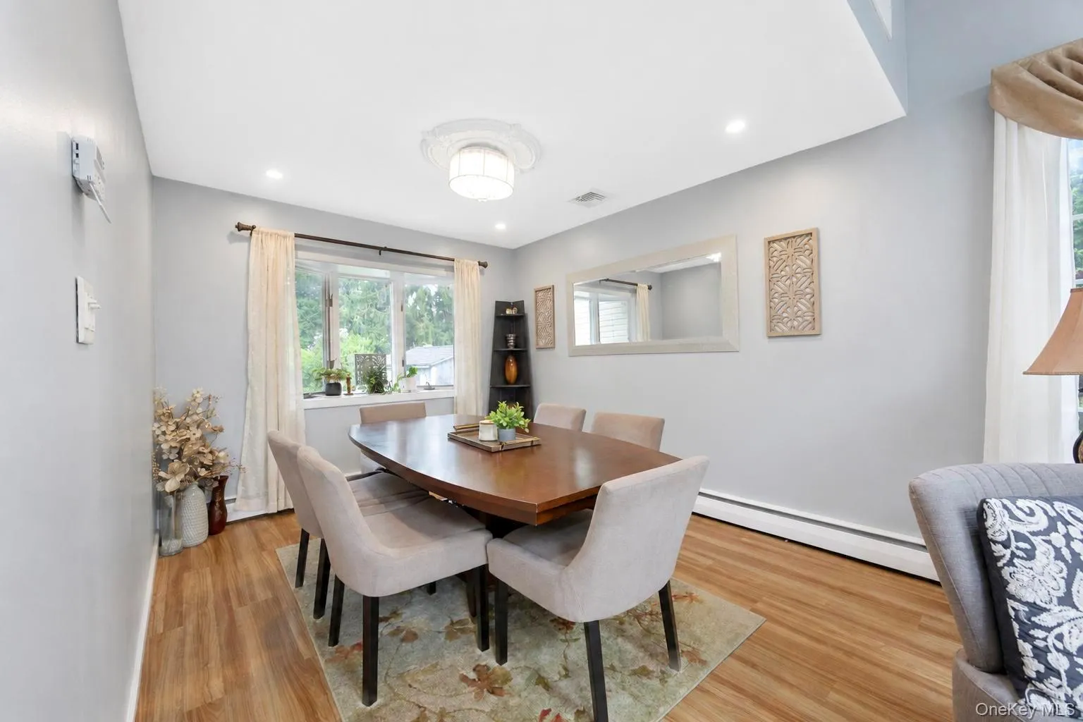 49 Village Drive, Oyster Bay, NY, 4 Bedrooms Bedrooms, 10 Rooms Rooms,3 BathroomsBathrooms,Residential,For Rent,Village,0,1040522 49 Village Drive, Oyster Bay, NY, 4 Bedrooms Bedrooms, 10 Rooms Rooms,3 BathroomsBathrooms,Residential,For Rent,Village,0,1040522