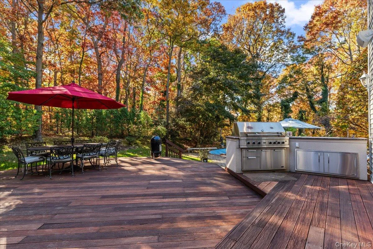 Deck View Off The Dinning Room W/ Outdoor Kitchen Deck View Off The Dinning Room W/ Outdoor Kitchen