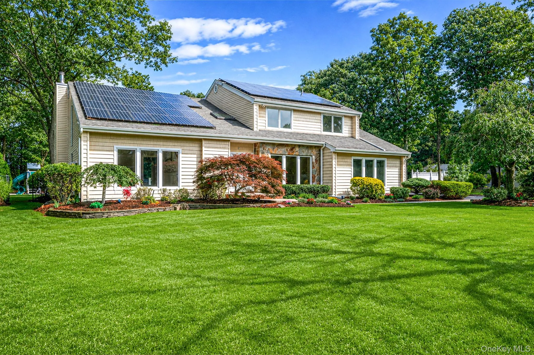 32 Annandale Road, Smithtown, NY, 5 Bedrooms Bedrooms, 12 Rooms Rooms,4 BathroomsBathrooms,Residential,For Rent,Annandale,0,1040526 32 Annandale Road, Smithtown, NY, 5 Bedrooms Bedrooms, 12 Rooms Rooms,4 BathroomsBathrooms,Residential,For Rent,Annandale,0,1040526