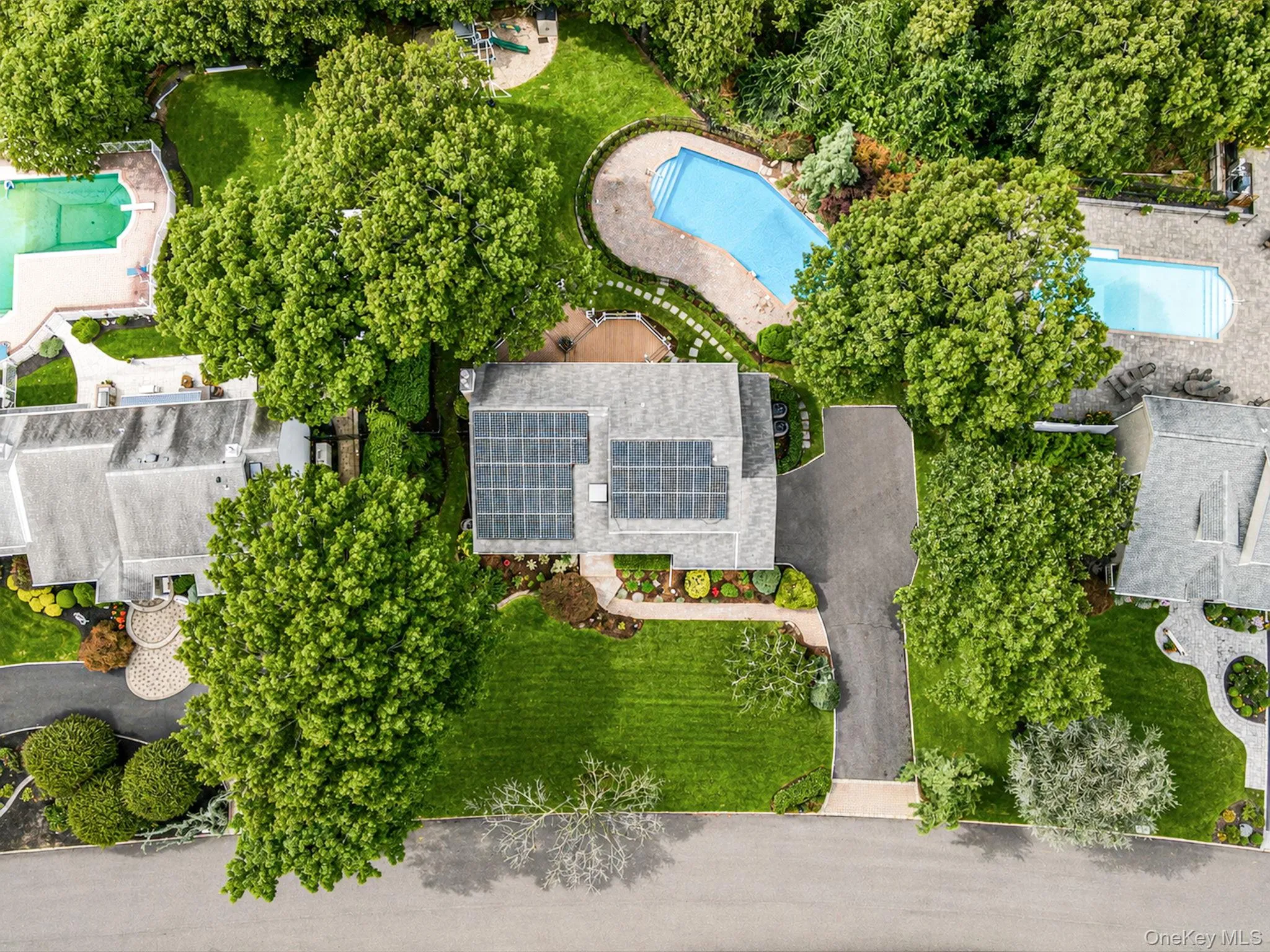 32 Annandale Road, Smithtown, NY, 5 Bedrooms Bedrooms, 12 Rooms Rooms,4 BathroomsBathrooms,Residential,For Rent,Annandale,0,1040526 32 Annandale Road, Smithtown, NY, 5 Bedrooms Bedrooms, 12 Rooms Rooms,4 BathroomsBathrooms,Residential,For Rent,Annandale,0,1040526