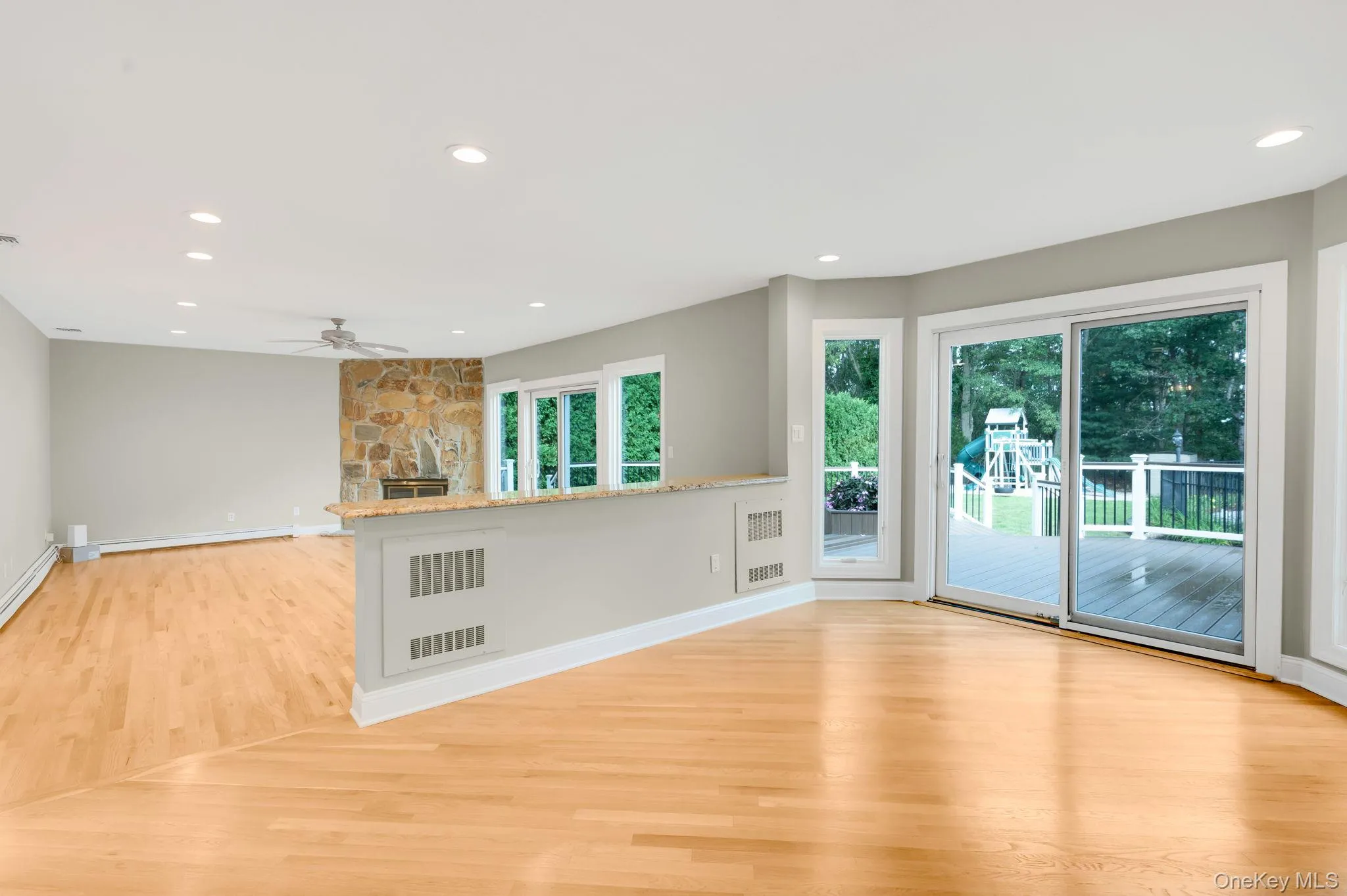 32 Annandale Road, Smithtown, NY, 5 Bedrooms Bedrooms, 12 Rooms Rooms,4 BathroomsBathrooms,Residential,For Rent,Annandale,0,1040526 32 Annandale Road, Smithtown, NY, 5 Bedrooms Bedrooms, 12 Rooms Rooms,4 BathroomsBathrooms,Residential,For Rent,Annandale,0,1040526