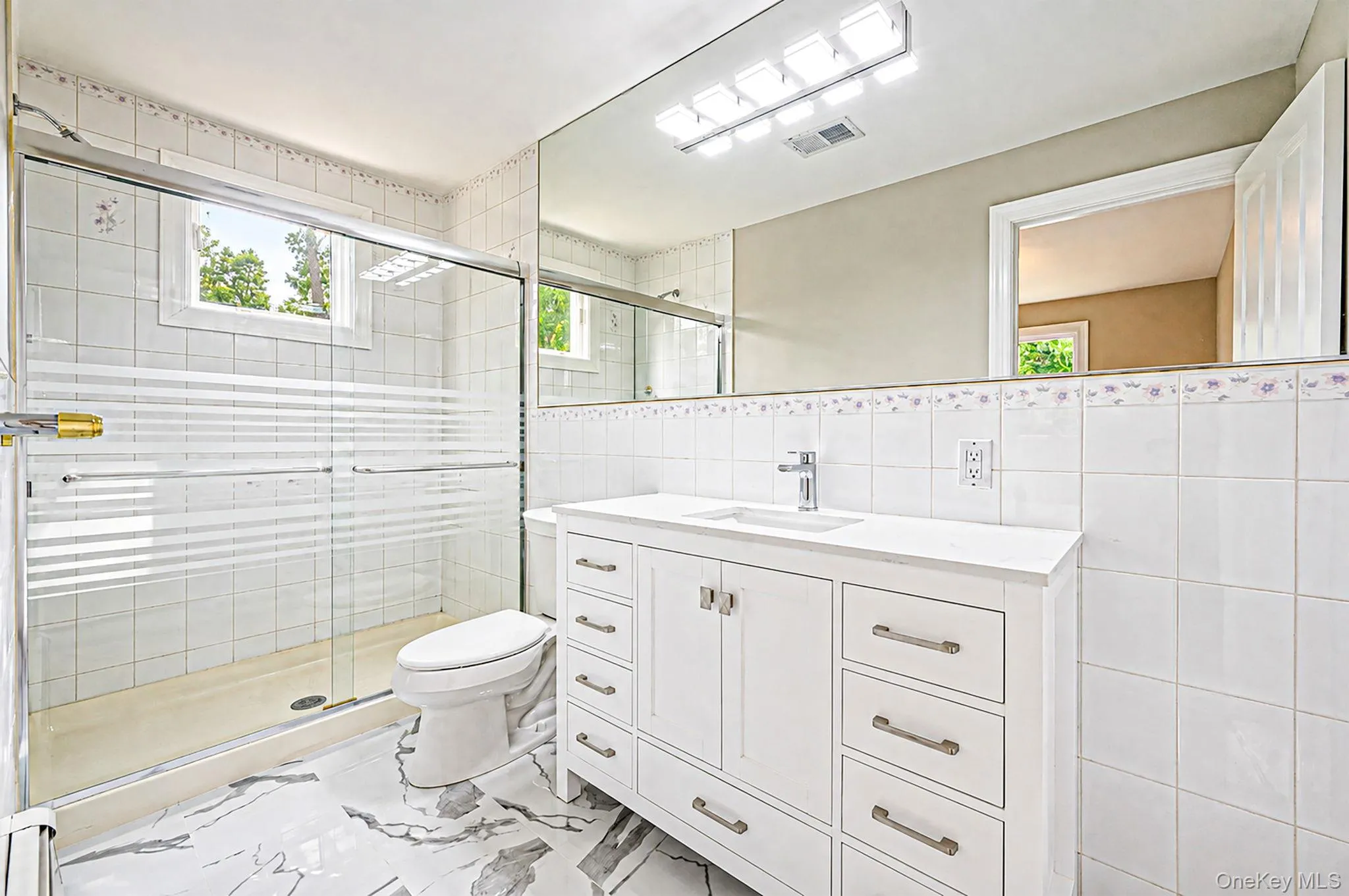 First Floor En Suite First Floor En Suite