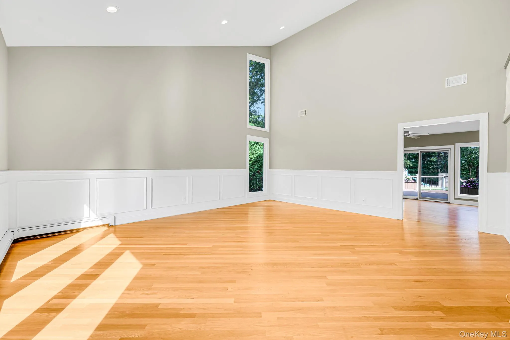32 Annandale Road, Smithtown, NY, 5 Bedrooms Bedrooms, 12 Rooms Rooms,4 BathroomsBathrooms,Residential,For Rent,Annandale,0,1040526 32 Annandale Road, Smithtown, NY, 5 Bedrooms Bedrooms, 12 Rooms Rooms,4 BathroomsBathrooms,Residential,For Rent,Annandale,0,1040526