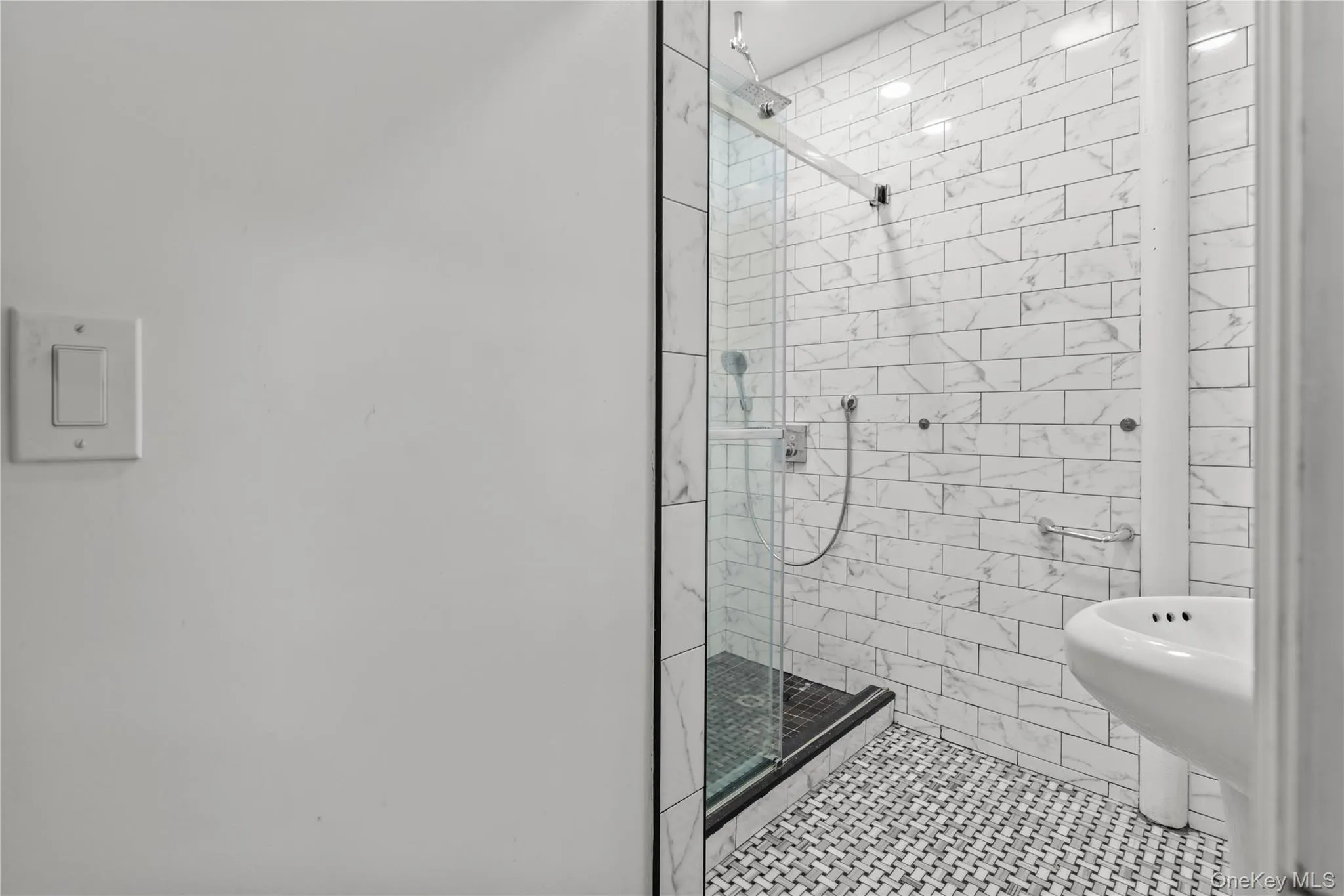 220 116th Street, New York, NY, 2 Bedrooms Bedrooms, 4 Rooms Rooms,1 BathroomBathrooms,Residential Lease,For Rent,116th,0,1040527 220 116th Street, New York, NY, 2 Bedrooms Bedrooms, 4 Rooms Rooms,1 BathroomBathrooms,Residential Lease,For Rent,116th,0,1040527