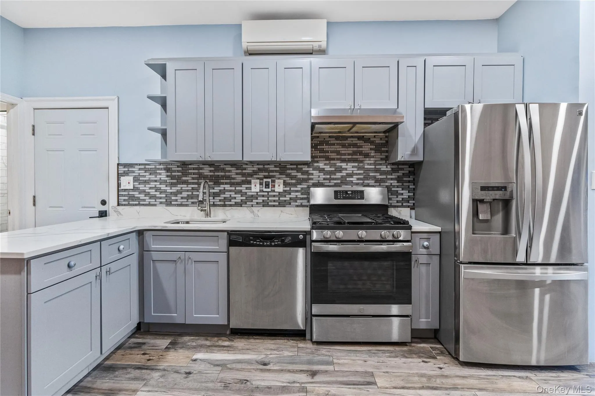 220 116th Street, New York, NY, 2 Bedrooms Bedrooms, 4 Rooms Rooms,1 BathroomBathrooms,Residential Lease,For Rent,116th,0,1040527 220 116th Street, New York, NY, 2 Bedrooms Bedrooms, 4 Rooms Rooms,1 BathroomBathrooms,Residential Lease,For Rent,116th,0,1040527