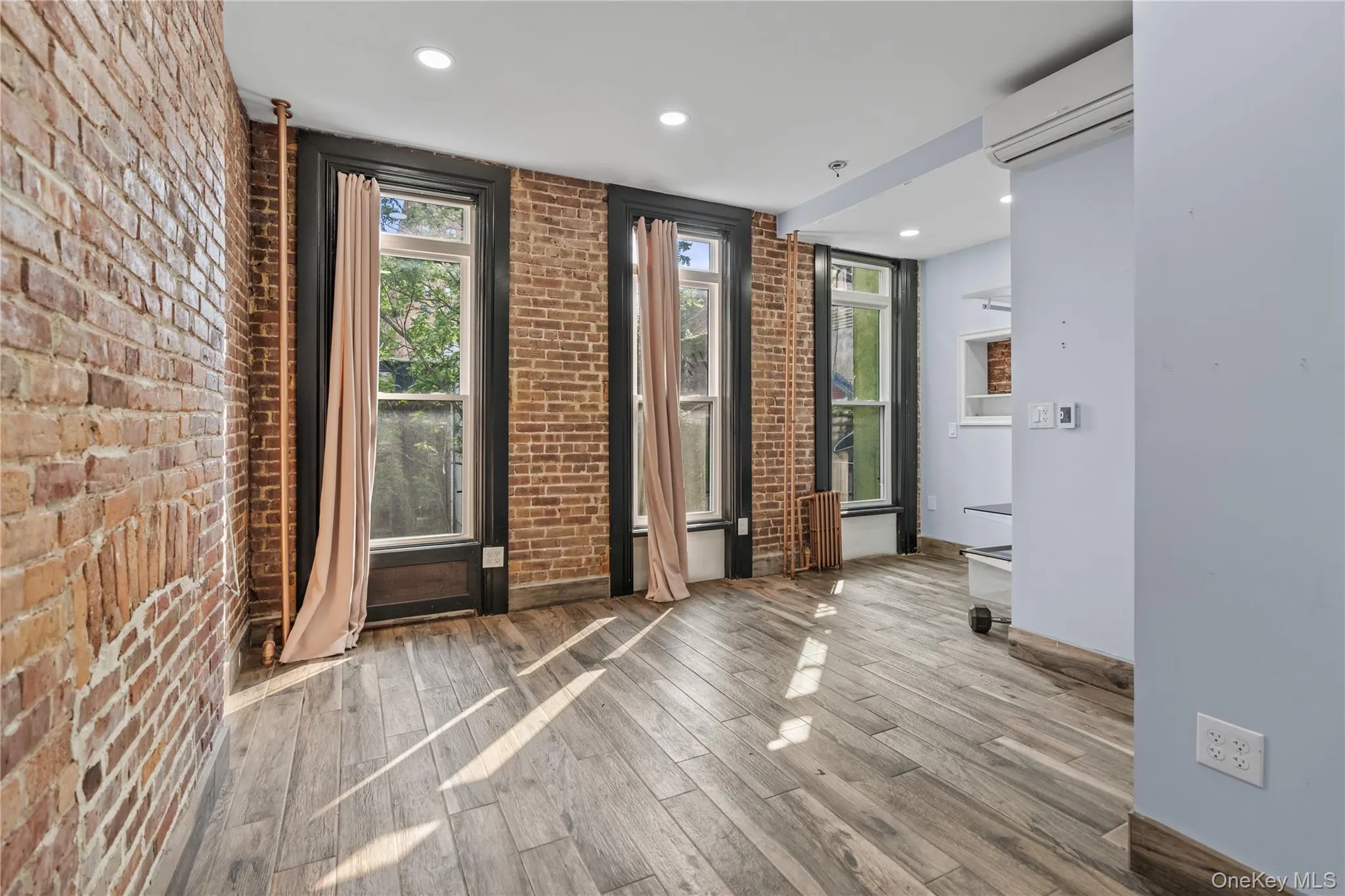 220 116th Street, New York, NY, 2 Bedrooms Bedrooms, 4 Rooms Rooms,1 BathroomBathrooms,Residential Lease,For Rent,116th,0,1040527 220 116th Street, New York, NY, 2 Bedrooms Bedrooms, 4 Rooms Rooms,1 BathroomBathrooms,Residential Lease,For Rent,116th,0,1040527