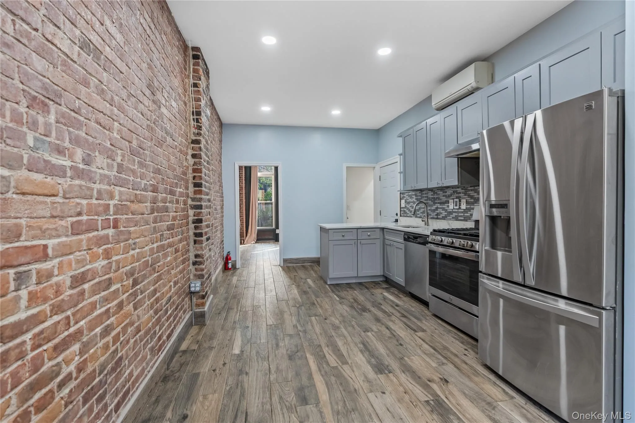 220 116th Street, New York, NY, 2 Bedrooms Bedrooms, 4 Rooms Rooms,1 BathroomBathrooms,Residential Lease,For Rent,116th,0,1040527 220 116th Street, New York, NY, 2 Bedrooms Bedrooms, 4 Rooms Rooms,1 BathroomBathrooms,Residential Lease,For Rent,116th,0,1040527