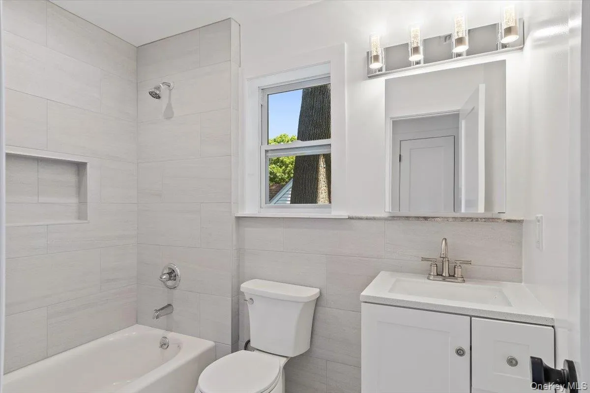 8 Elm Drive, Huntington, NY, 5 Bedrooms Bedrooms, 11 Rooms Rooms,3 BathroomsBathrooms,Residential,For Rent,Elm,0,1040531 8 Elm Drive, Huntington, NY, 5 Bedrooms Bedrooms, 11 Rooms Rooms,3 BathroomsBathrooms,Residential,For Rent,Elm,0,1040531