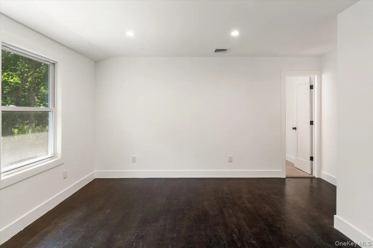 8 Elm Drive, Huntington, NY, 5 Bedrooms Bedrooms, 11 Rooms Rooms,3 BathroomsBathrooms,Residential,For Rent,Elm,0,1040531 8 Elm Drive, Huntington, NY, 5 Bedrooms Bedrooms, 11 Rooms Rooms,3 BathroomsBathrooms,Residential,For Rent,Elm,0,1040531
