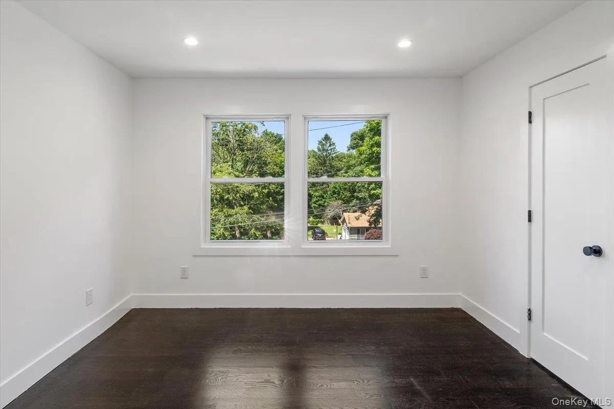 8 Elm Drive, Huntington, NY, 5 Bedrooms Bedrooms, 11 Rooms Rooms,3 BathroomsBathrooms,Residential,For Rent,Elm,0,1040531 8 Elm Drive, Huntington, NY, 5 Bedrooms Bedrooms, 11 Rooms Rooms,3 BathroomsBathrooms,Residential,For Rent,Elm,0,1040531