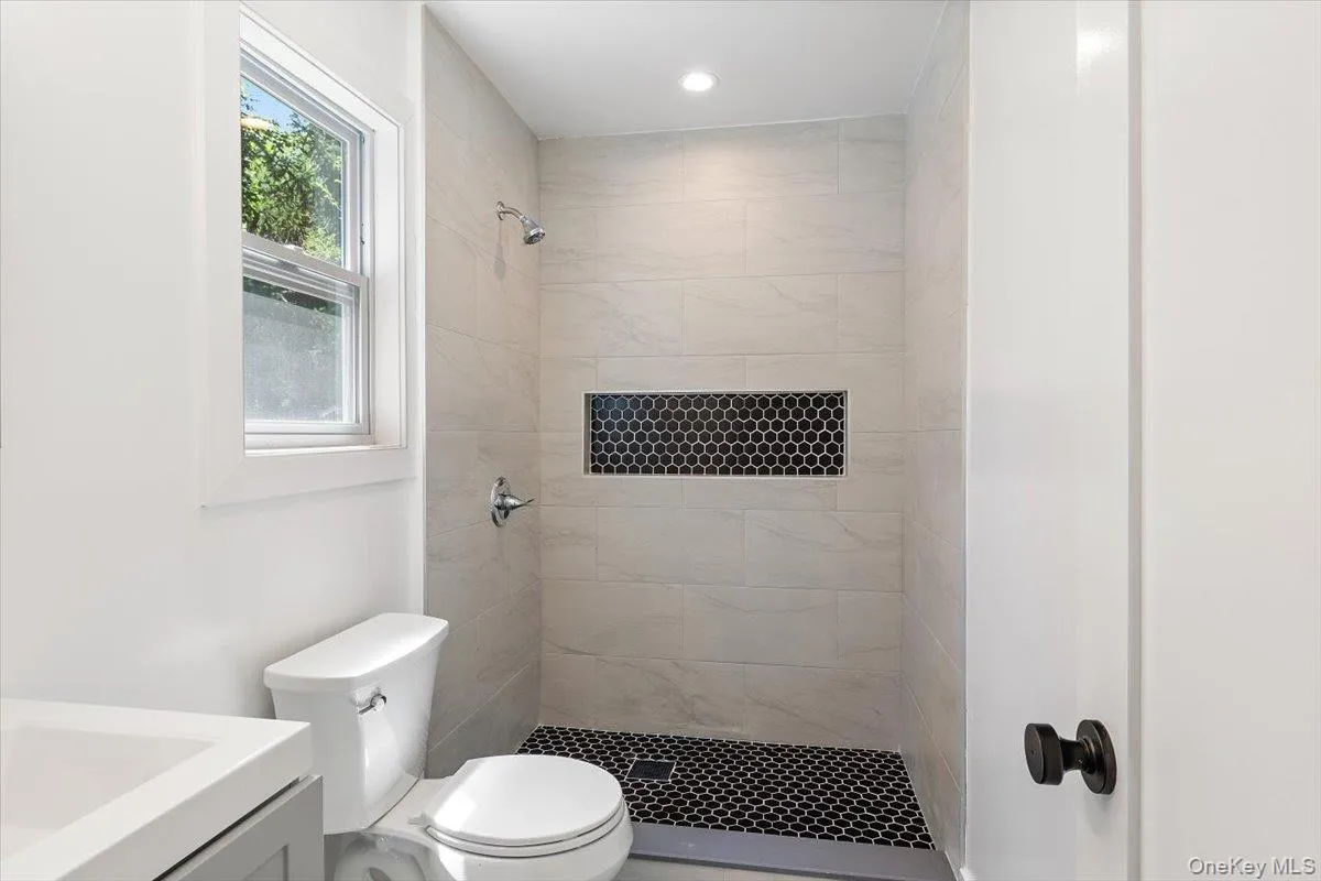 8 Elm Drive, Huntington, NY, 5 Bedrooms Bedrooms, 11 Rooms Rooms,3 BathroomsBathrooms,Residential,For Rent,Elm,0,1040531 8 Elm Drive, Huntington, NY, 5 Bedrooms Bedrooms, 11 Rooms Rooms,3 BathroomsBathrooms,Residential,For Rent,Elm,0,1040531