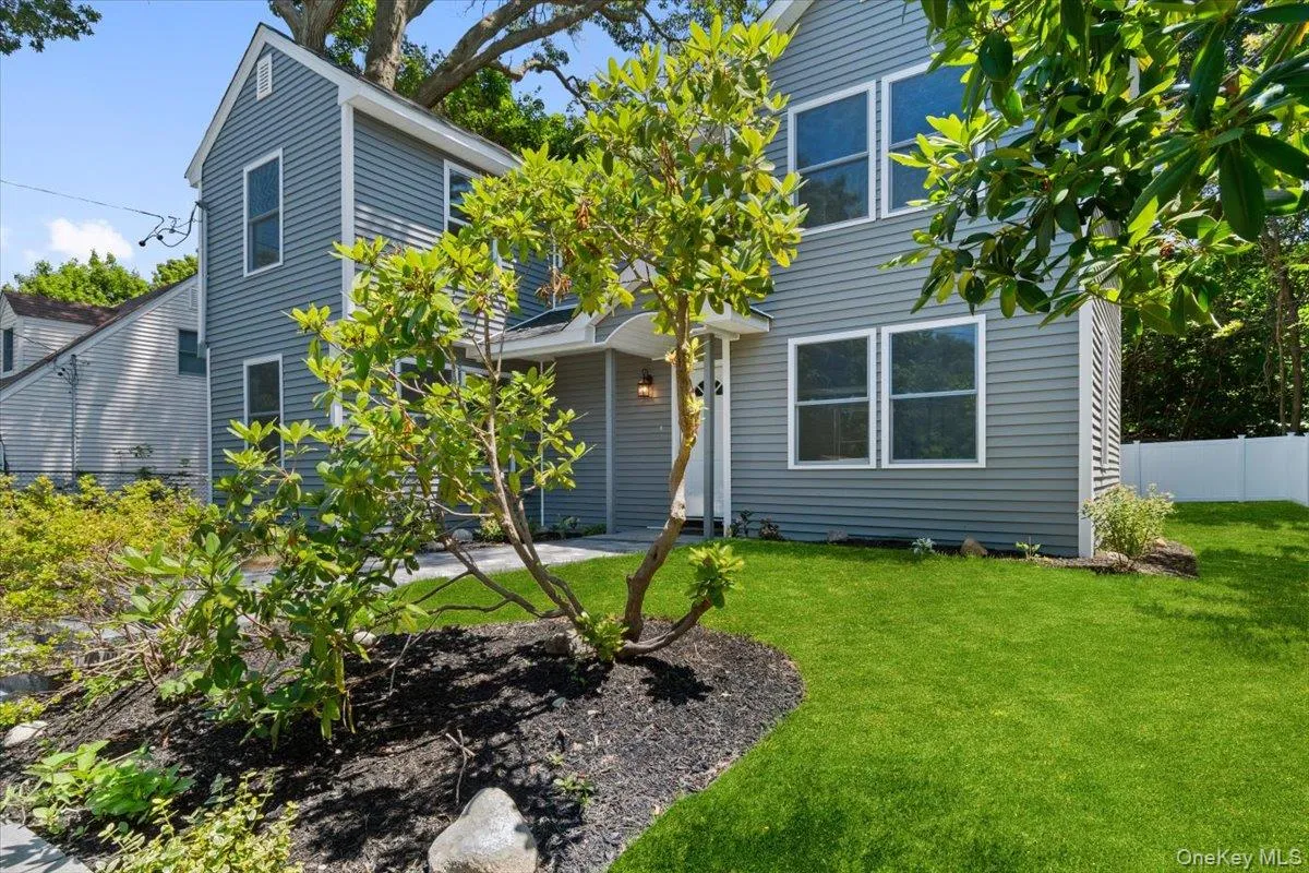 8 Elm Drive, Huntington, NY, 5 Bedrooms Bedrooms, 11 Rooms Rooms,3 BathroomsBathrooms,Residential,For Rent,Elm,0,1040531 8 Elm Drive, Huntington, NY, 5 Bedrooms Bedrooms, 11 Rooms Rooms,3 BathroomsBathrooms,Residential,For Rent,Elm,0,1040531