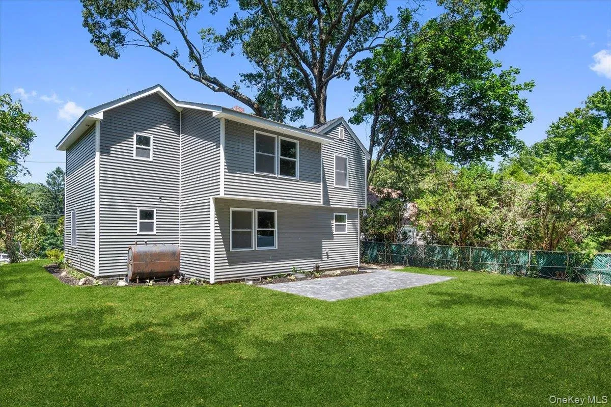 8 Elm Drive, Huntington, NY, 5 Bedrooms Bedrooms, 11 Rooms Rooms,3 BathroomsBathrooms,Residential,For Rent,Elm,0,1040531 8 Elm Drive, Huntington, NY, 5 Bedrooms Bedrooms, 11 Rooms Rooms,3 BathroomsBathrooms,Residential,For Rent,Elm,0,1040531