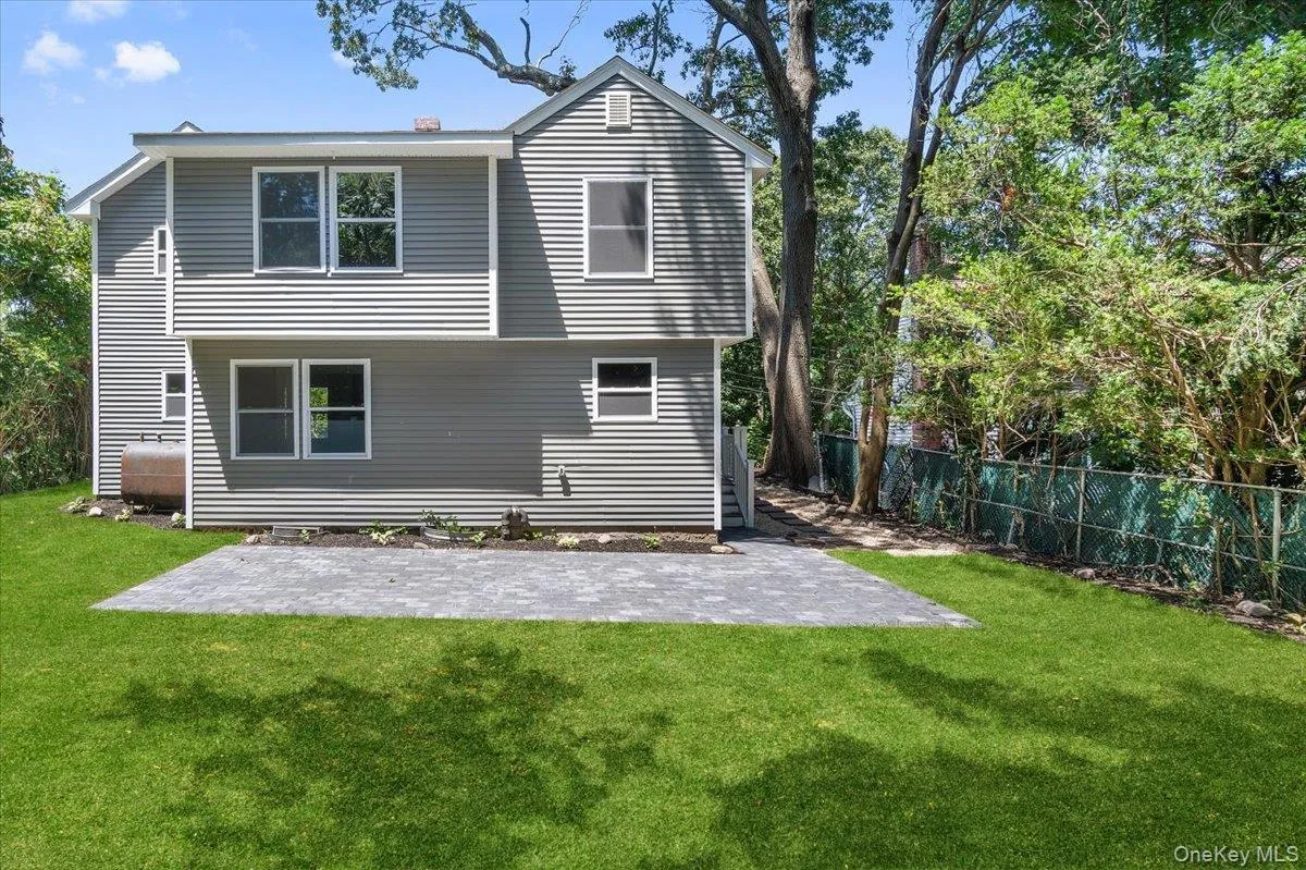 8 Elm Drive, Huntington, NY, 5 Bedrooms Bedrooms, 11 Rooms Rooms,3 BathroomsBathrooms,Residential,For Rent,Elm,0,1040531 8 Elm Drive, Huntington, NY, 5 Bedrooms Bedrooms, 11 Rooms Rooms,3 BathroomsBathrooms,Residential,For Rent,Elm,0,1040531