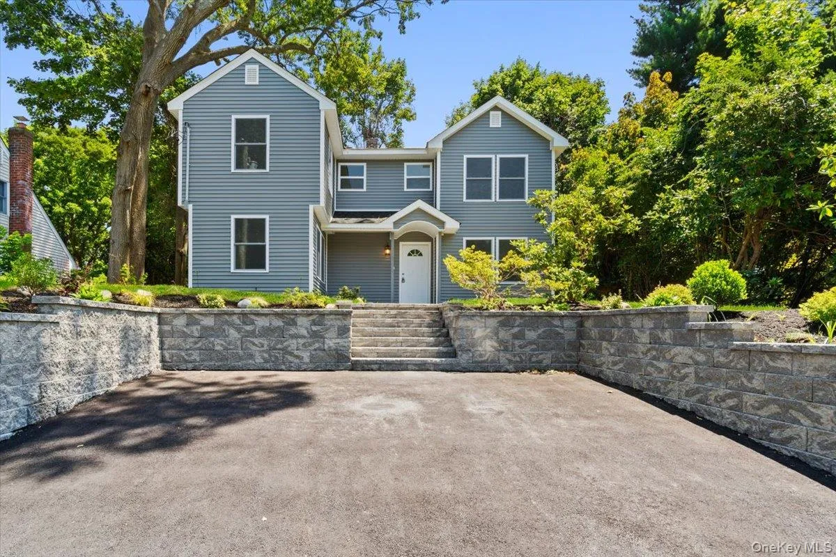8 Elm Drive, Huntington, NY, 5 Bedrooms Bedrooms, 11 Rooms Rooms,3 BathroomsBathrooms,Residential,For Rent,Elm,0,1040531 8 Elm Drive, Huntington, NY, 5 Bedrooms Bedrooms, 11 Rooms Rooms,3 BathroomsBathrooms,Residential,For Rent,Elm,0,1040531
