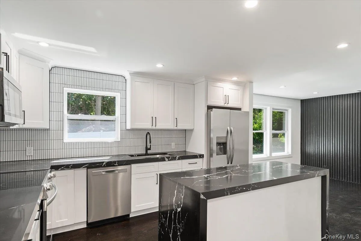 8 Elm Drive, Huntington, NY, 5 Bedrooms Bedrooms, 11 Rooms Rooms,3 BathroomsBathrooms,Residential,For Rent,Elm,0,1040531 8 Elm Drive, Huntington, NY, 5 Bedrooms Bedrooms, 11 Rooms Rooms,3 BathroomsBathrooms,Residential,For Rent,Elm,0,1040531