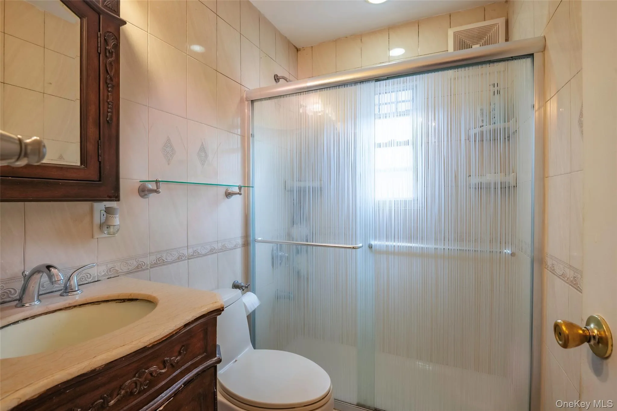 82-56 250th Street, New York, NY, 4 Bedrooms Bedrooms, 10 Rooms Rooms,3 BathroomsBathrooms,Residential,For Rent,250th,0,1040532 82-56 250th Street, New York, NY, 4 Bedrooms Bedrooms, 10 Rooms Rooms,3 BathroomsBathrooms,Residential,For Rent,250th,0,1040532