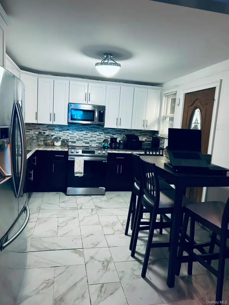 126 Sussex Road, Hempstead, NY, 4 Bedrooms Bedrooms, 12 Rooms Rooms,3 BathroomsBathrooms,Residential,For Rent,Sussex,0,1040533 126 Sussex Road, Hempstead, NY, 4 Bedrooms Bedrooms, 12 Rooms Rooms,3 BathroomsBathrooms,Residential,For Rent,Sussex,0,1040533