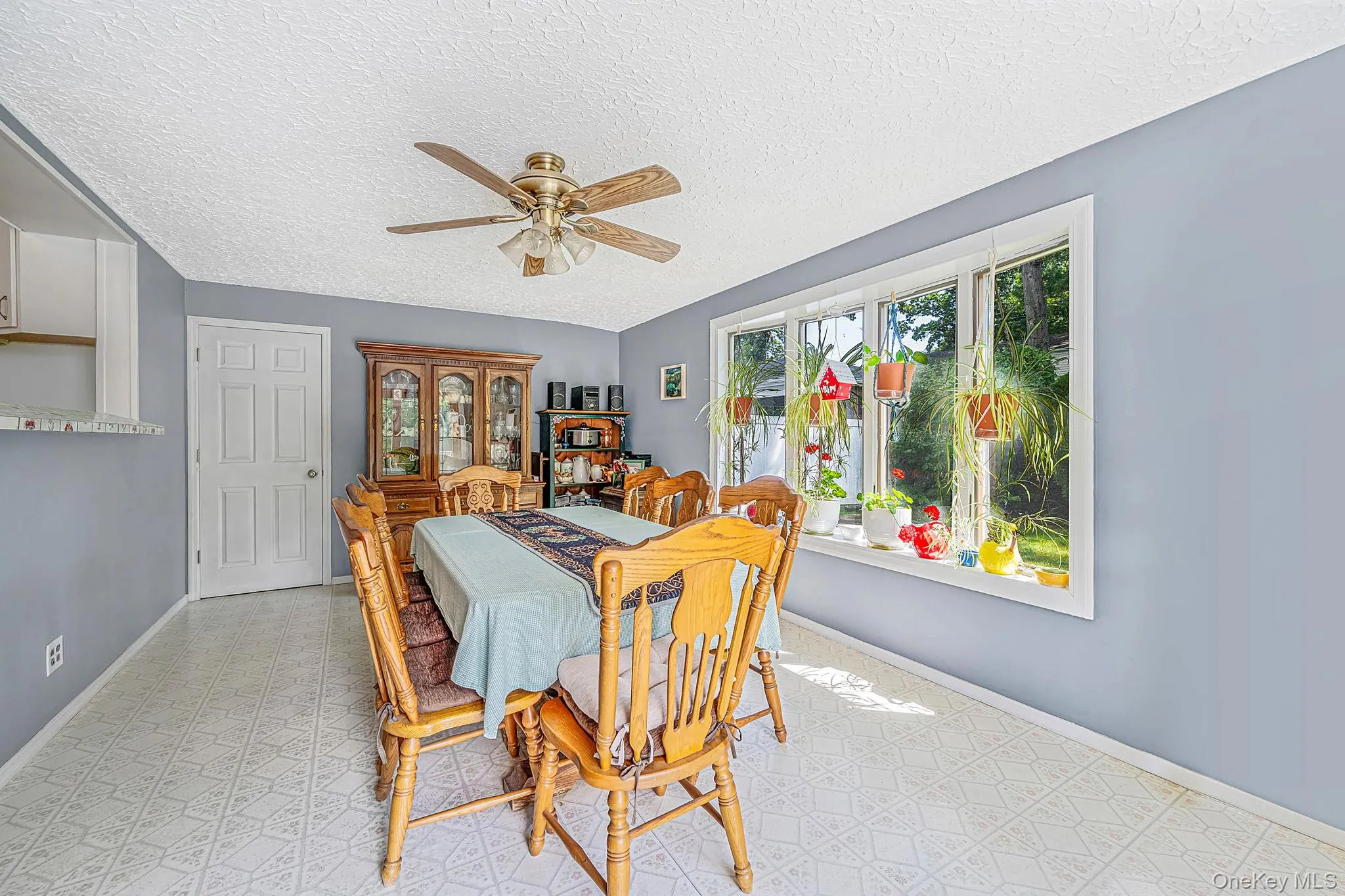 92 Parkhill Avenue, Oyster Bay, NY, 3 Bedrooms Bedrooms, 6 Rooms Rooms,1 BathroomBathrooms,Residential,For Rent,Parkhill,0,1040539 92 Parkhill Avenue, Oyster Bay, NY, 3 Bedrooms Bedrooms, 6 Rooms Rooms,1 BathroomBathrooms,Residential,For Rent,Parkhill,0,1040539