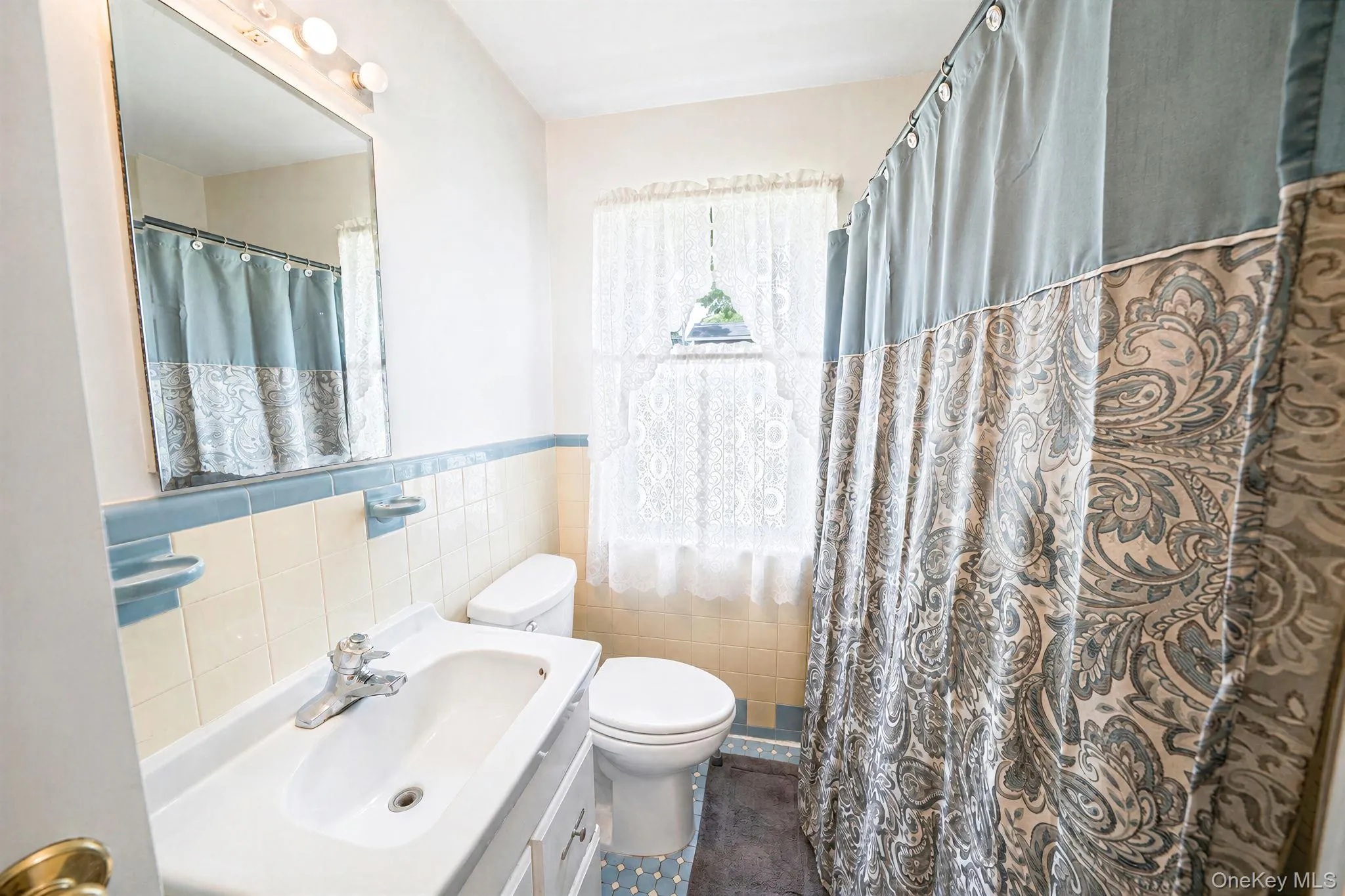 92 Parkhill Avenue, Oyster Bay, NY, 3 Bedrooms Bedrooms, 6 Rooms Rooms,1 BathroomBathrooms,Residential,For Rent,Parkhill,0,1040539 92 Parkhill Avenue, Oyster Bay, NY, 3 Bedrooms Bedrooms, 6 Rooms Rooms,1 BathroomBathrooms,Residential,For Rent,Parkhill,0,1040539