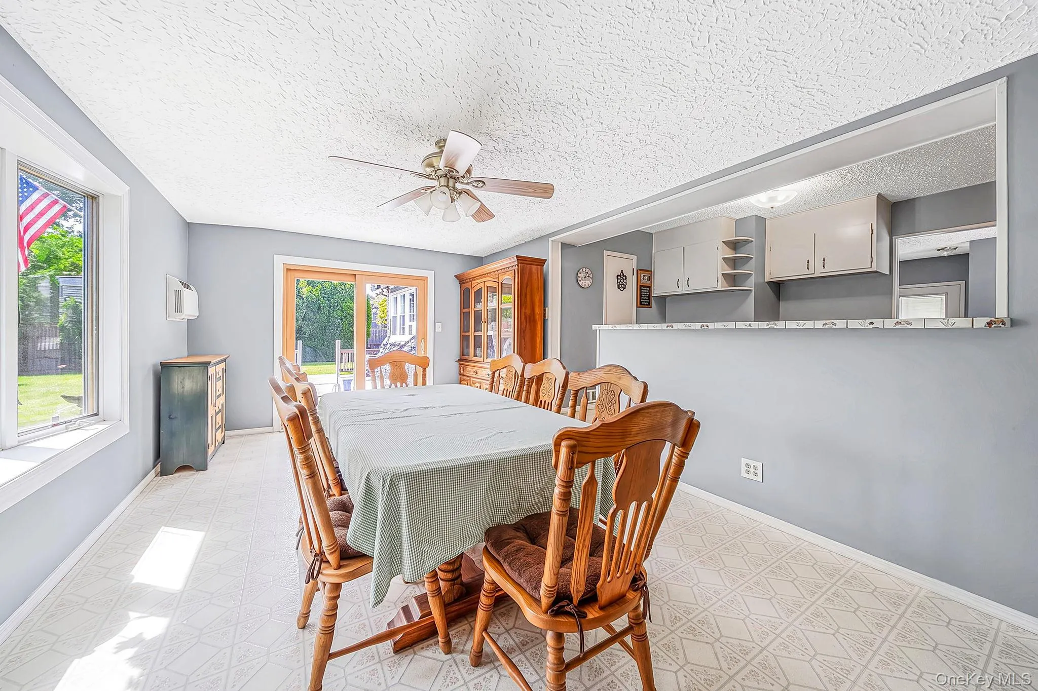 92 Parkhill Avenue, Oyster Bay, NY, 3 Bedrooms Bedrooms, 6 Rooms Rooms,1 BathroomBathrooms,Residential,For Rent,Parkhill,0,1040539 92 Parkhill Avenue, Oyster Bay, NY, 3 Bedrooms Bedrooms, 6 Rooms Rooms,1 BathroomBathrooms,Residential,For Rent,Parkhill,0,1040539