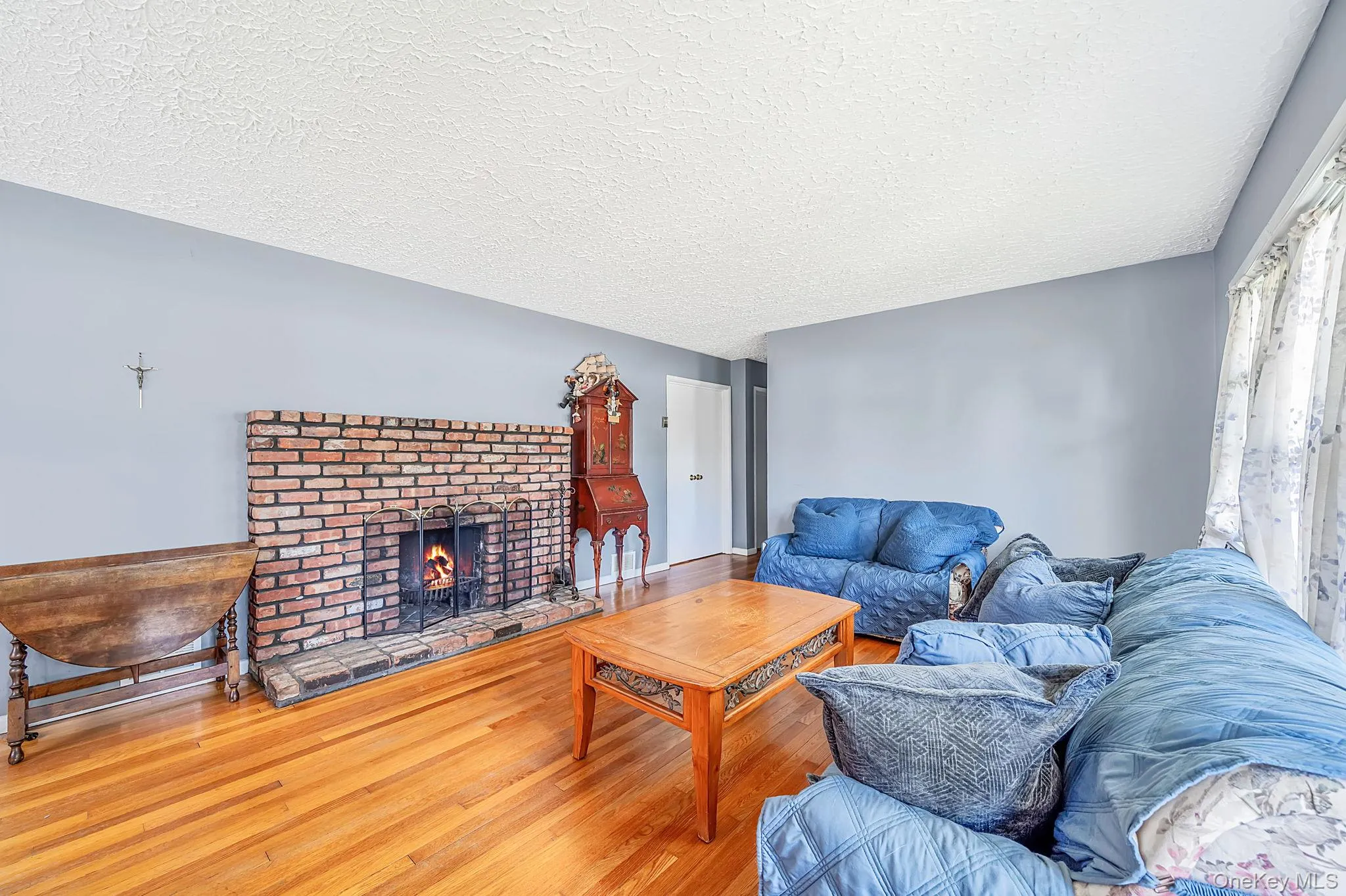92 Parkhill Avenue, Oyster Bay, NY, 3 Bedrooms Bedrooms, 6 Rooms Rooms,1 BathroomBathrooms,Residential,For Rent,Parkhill,0,1040539 92 Parkhill Avenue, Oyster Bay, NY, 3 Bedrooms Bedrooms, 6 Rooms Rooms,1 BathroomBathrooms,Residential,For Rent,Parkhill,0,1040539